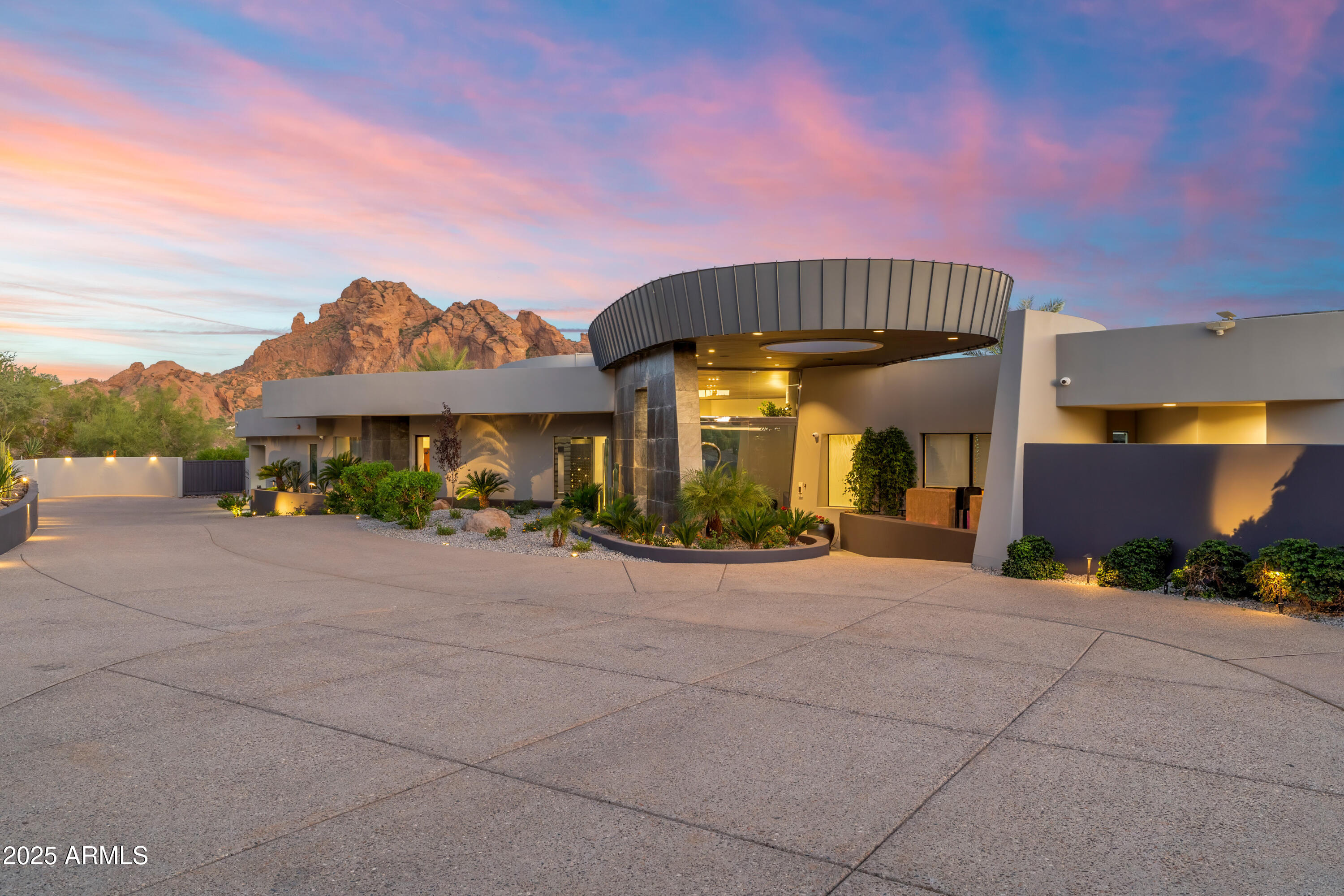 SANCTUARY - Residential