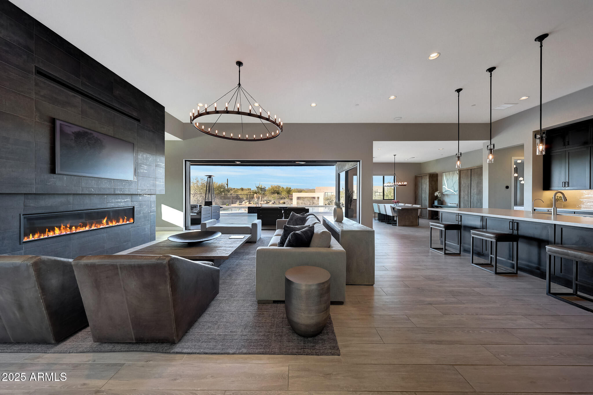 STORYROCK - Residential