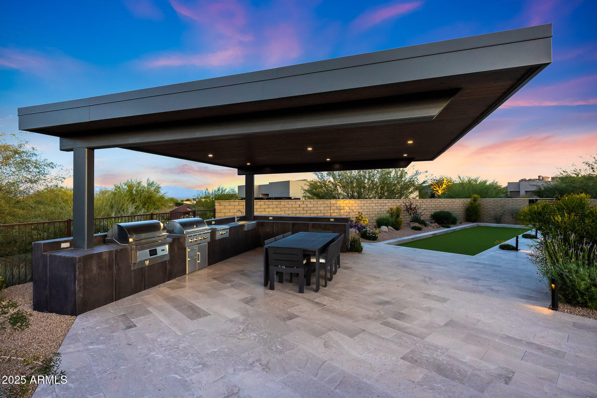 STORYROCK - Residential