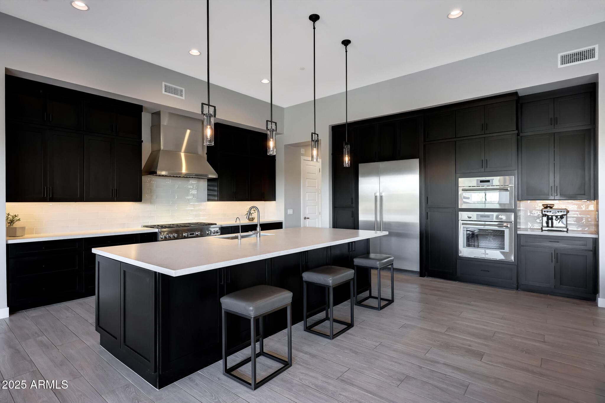 STORYROCK - Residential