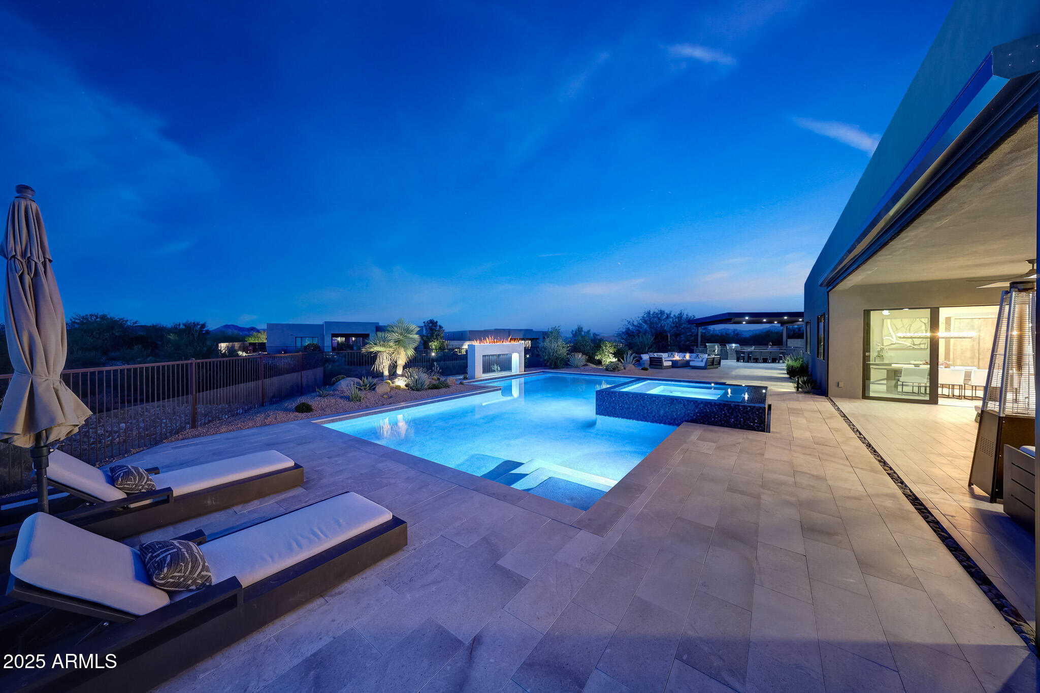 STORYROCK - Residential