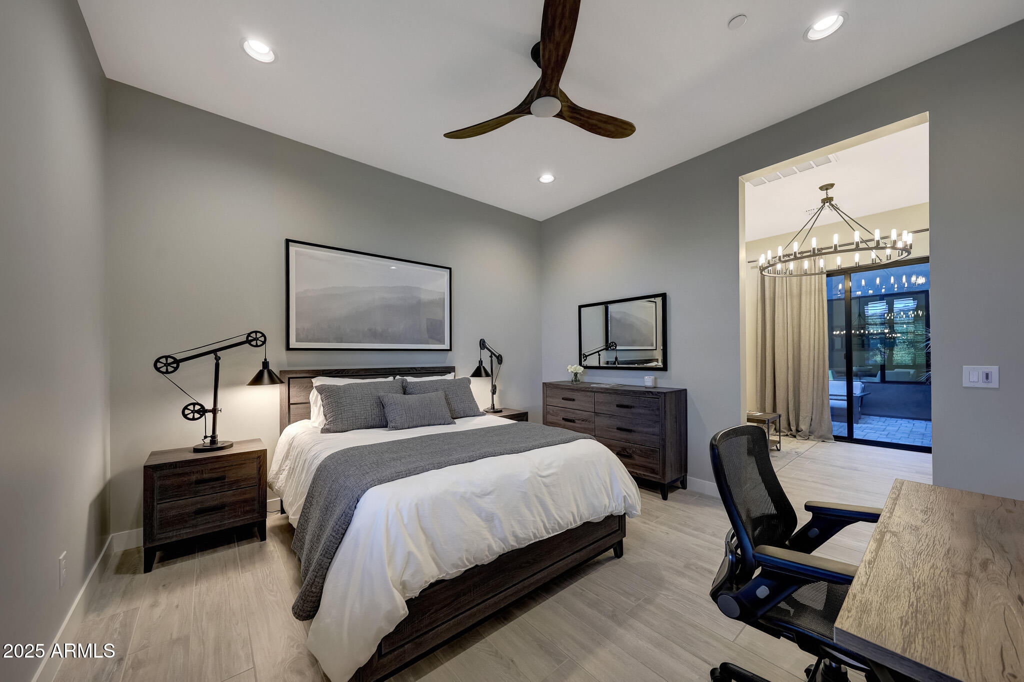 STORYROCK - Residential