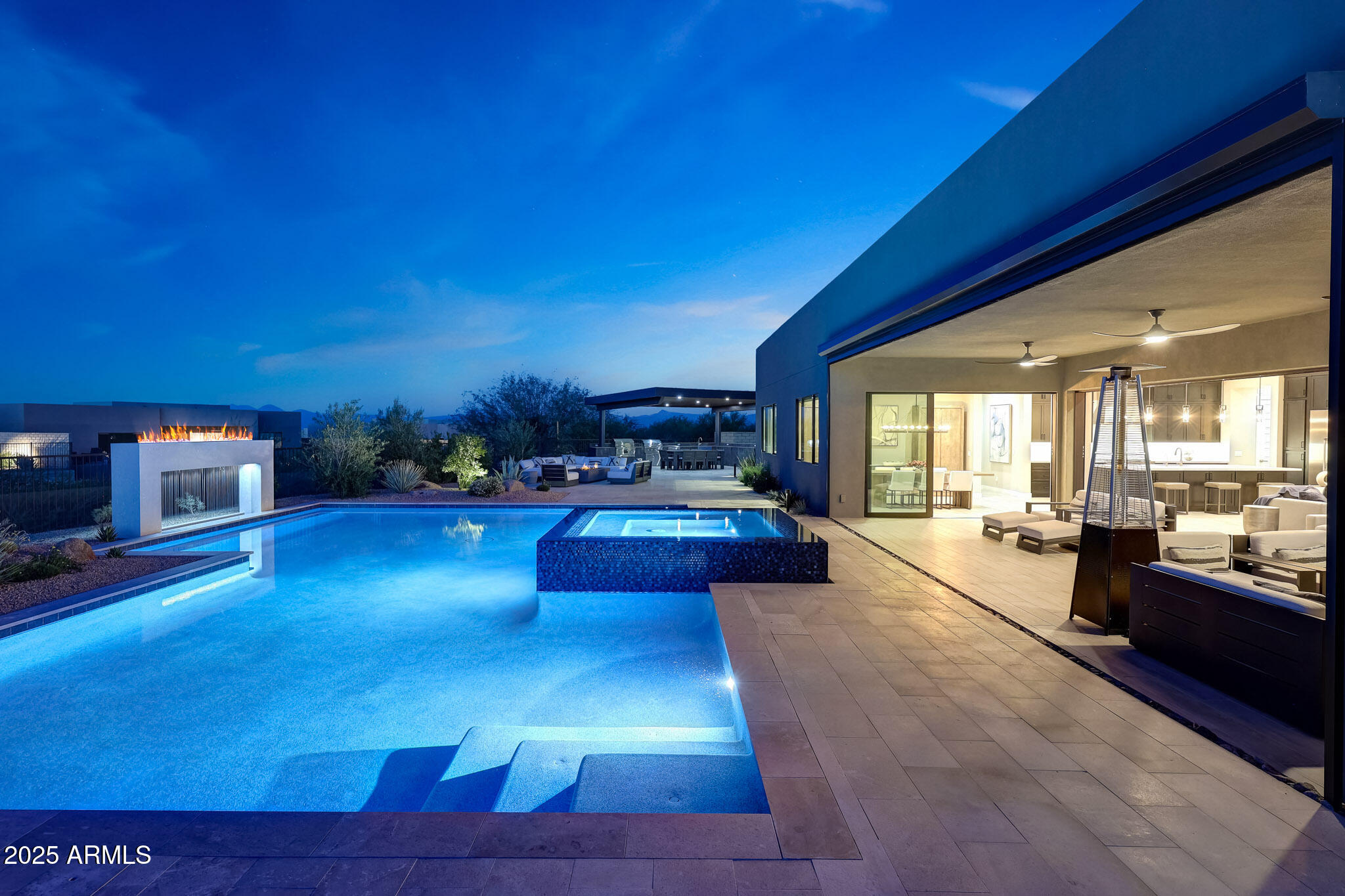 STORYROCK - Residential