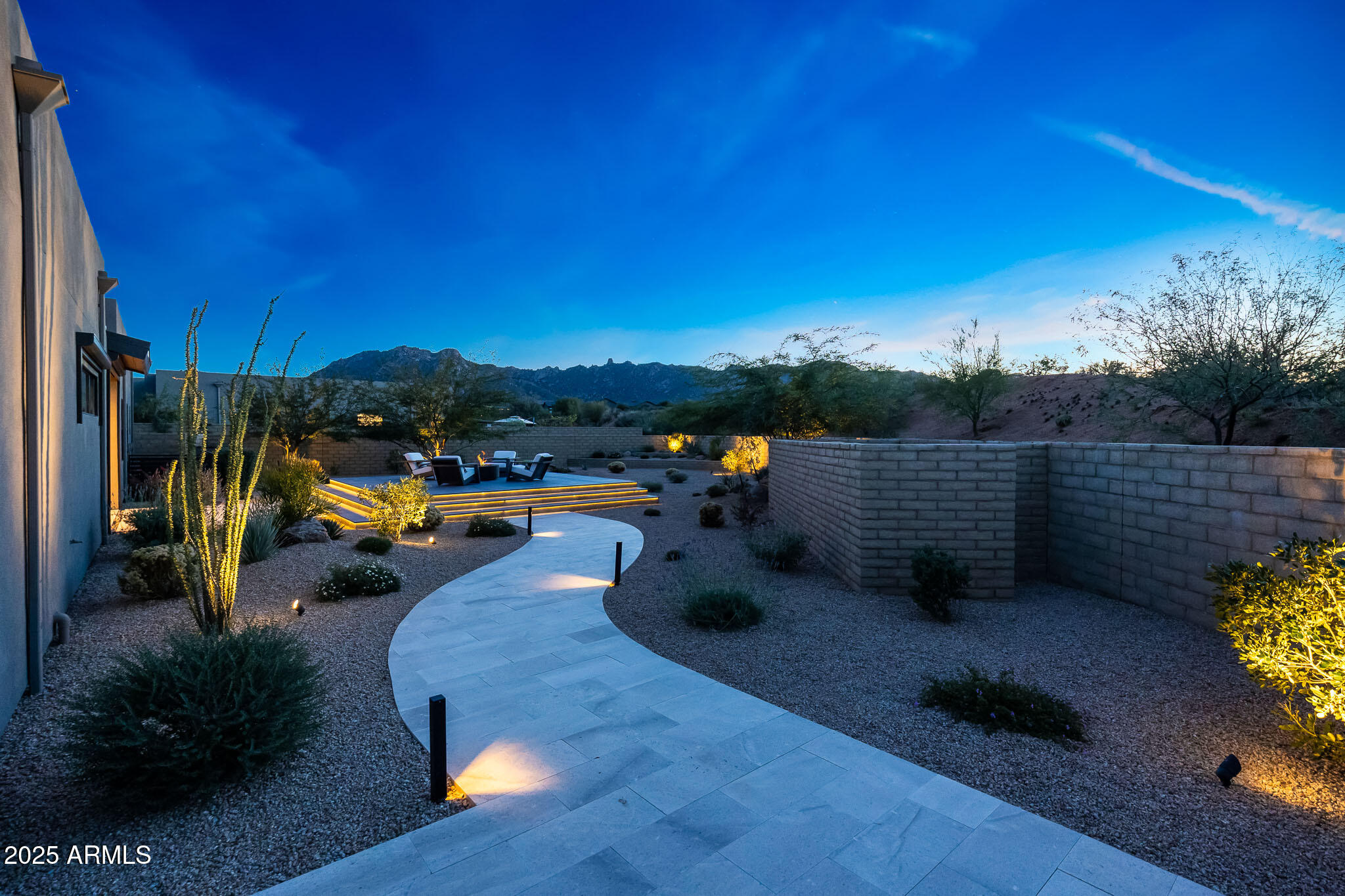 STORYROCK - Residential