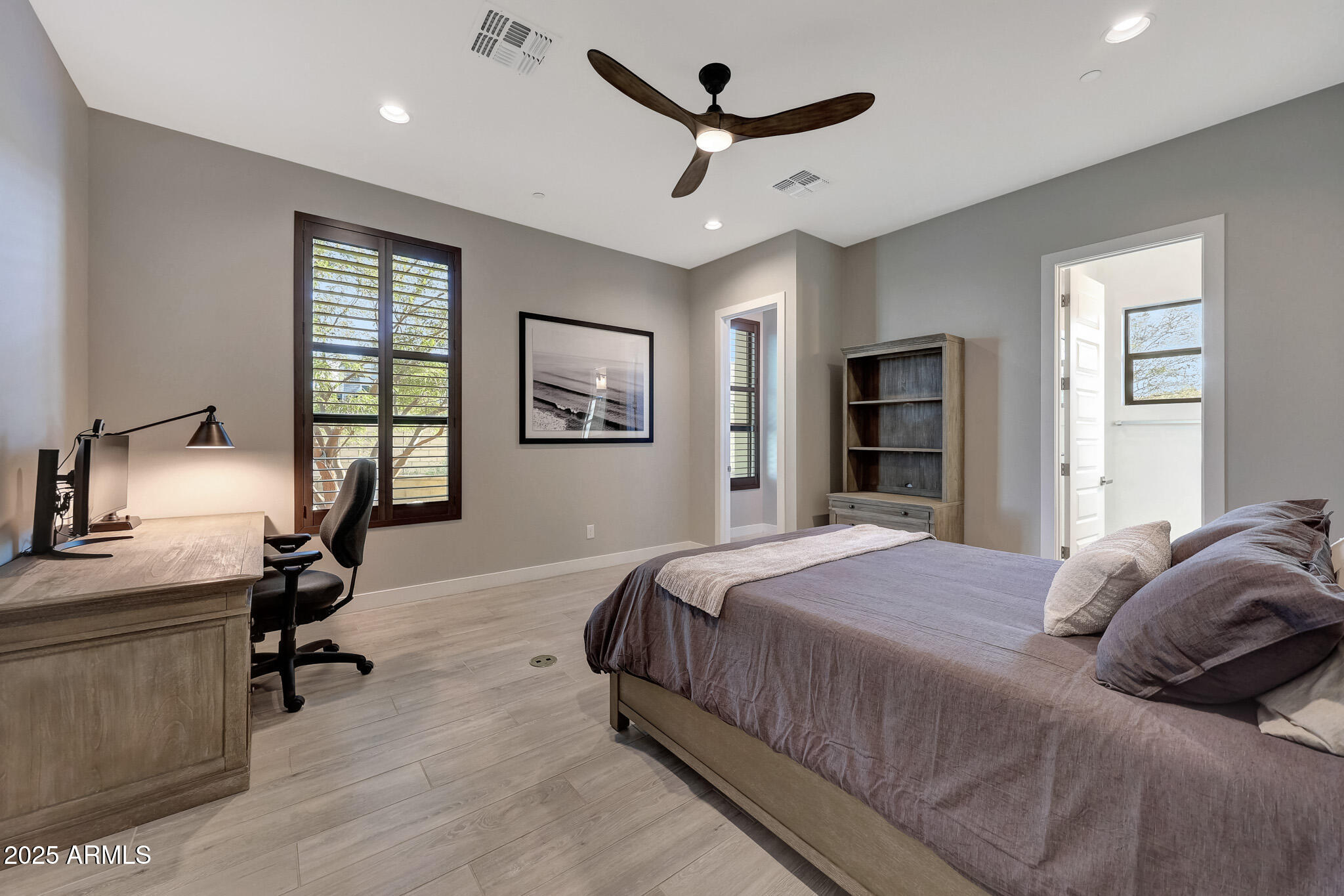STORYROCK - Residential