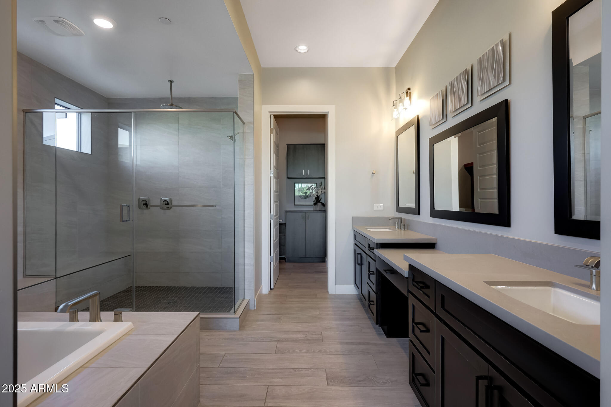 STORYROCK - Residential