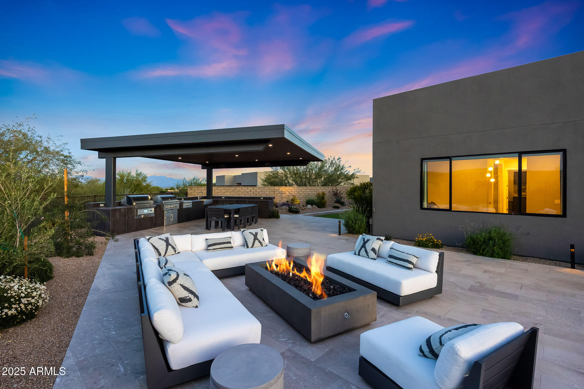 STORYROCK - Residential