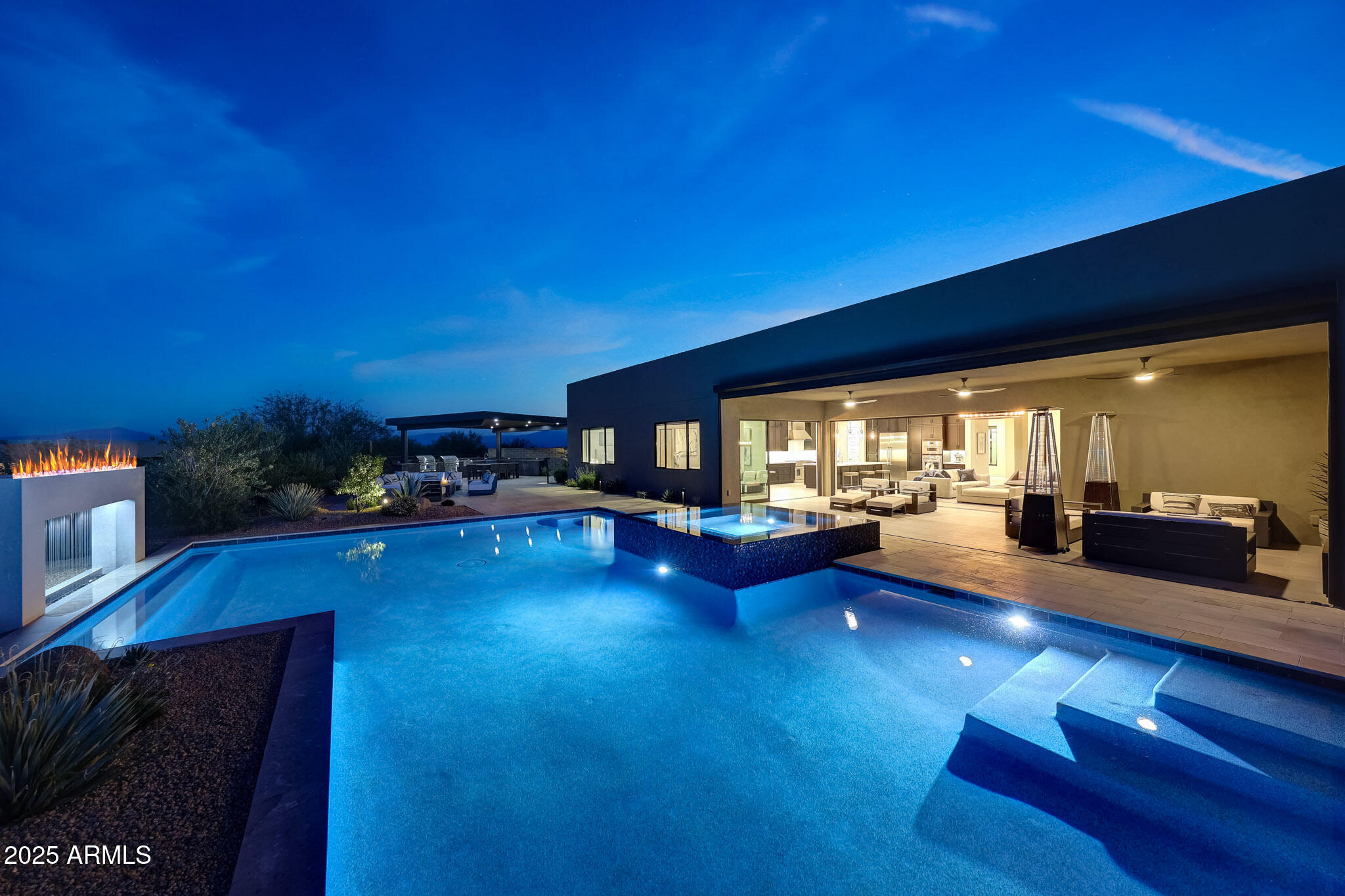 STORYROCK - Residential
