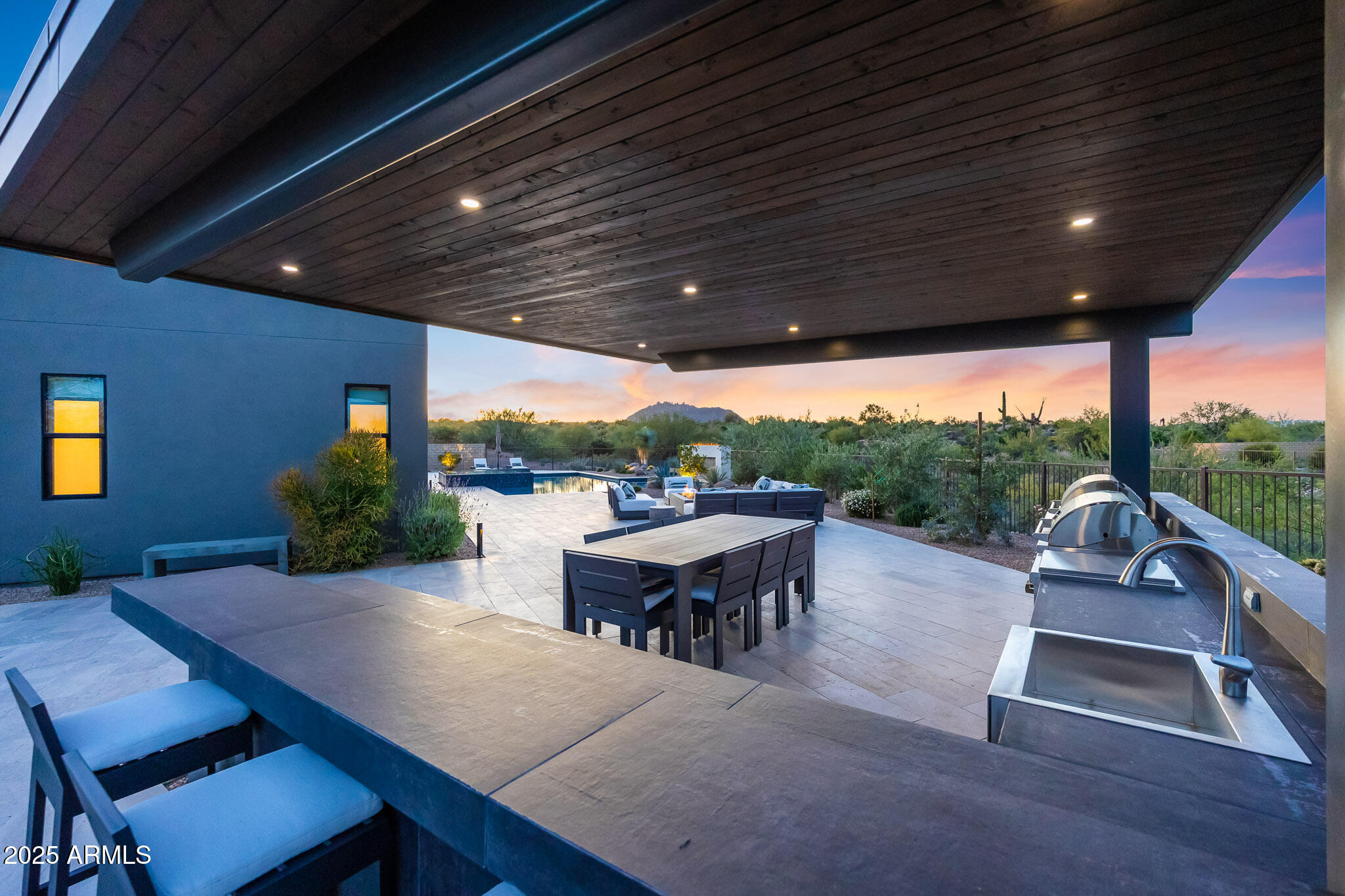 STORYROCK - Residential