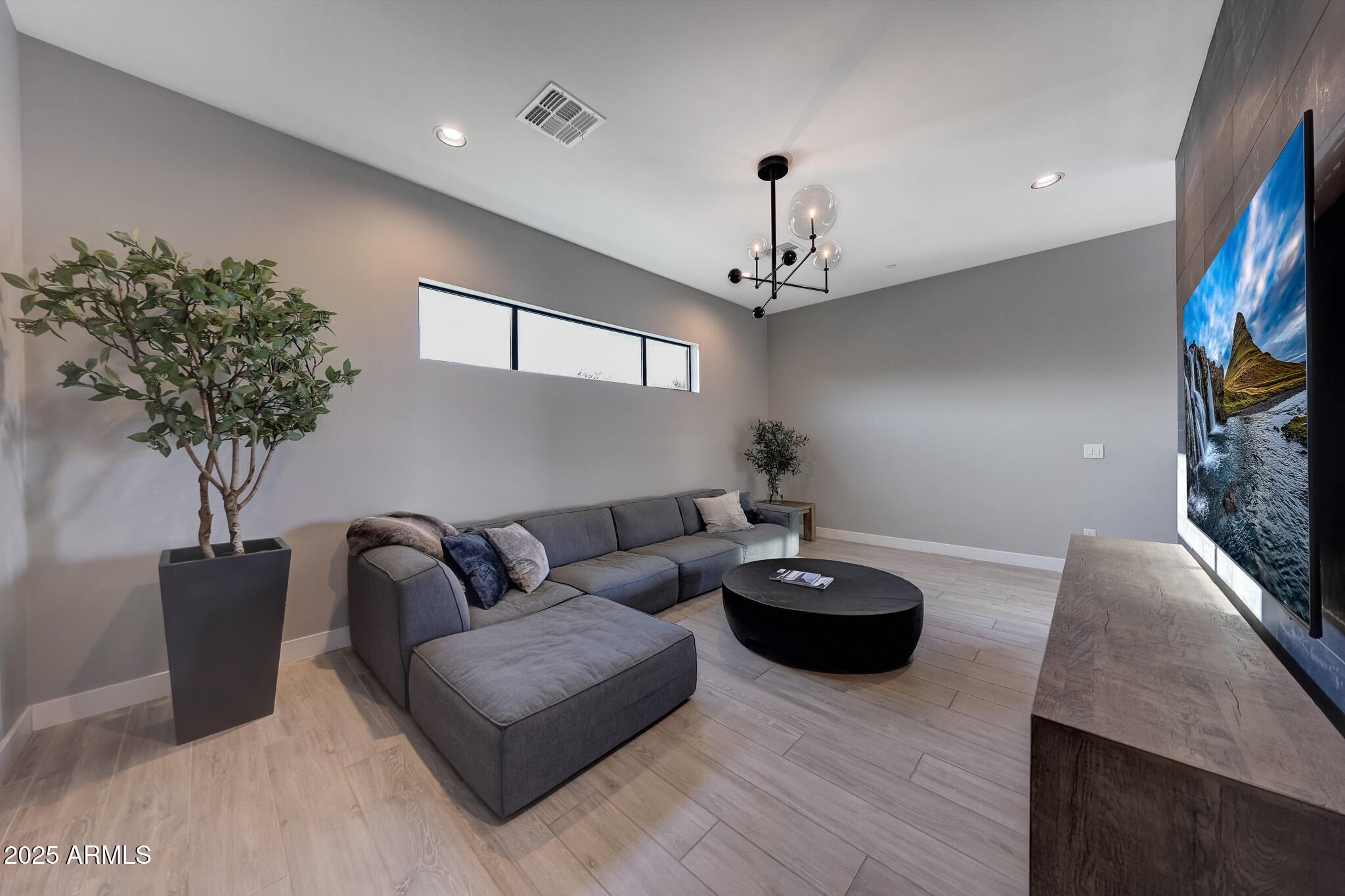STORYROCK - Residential