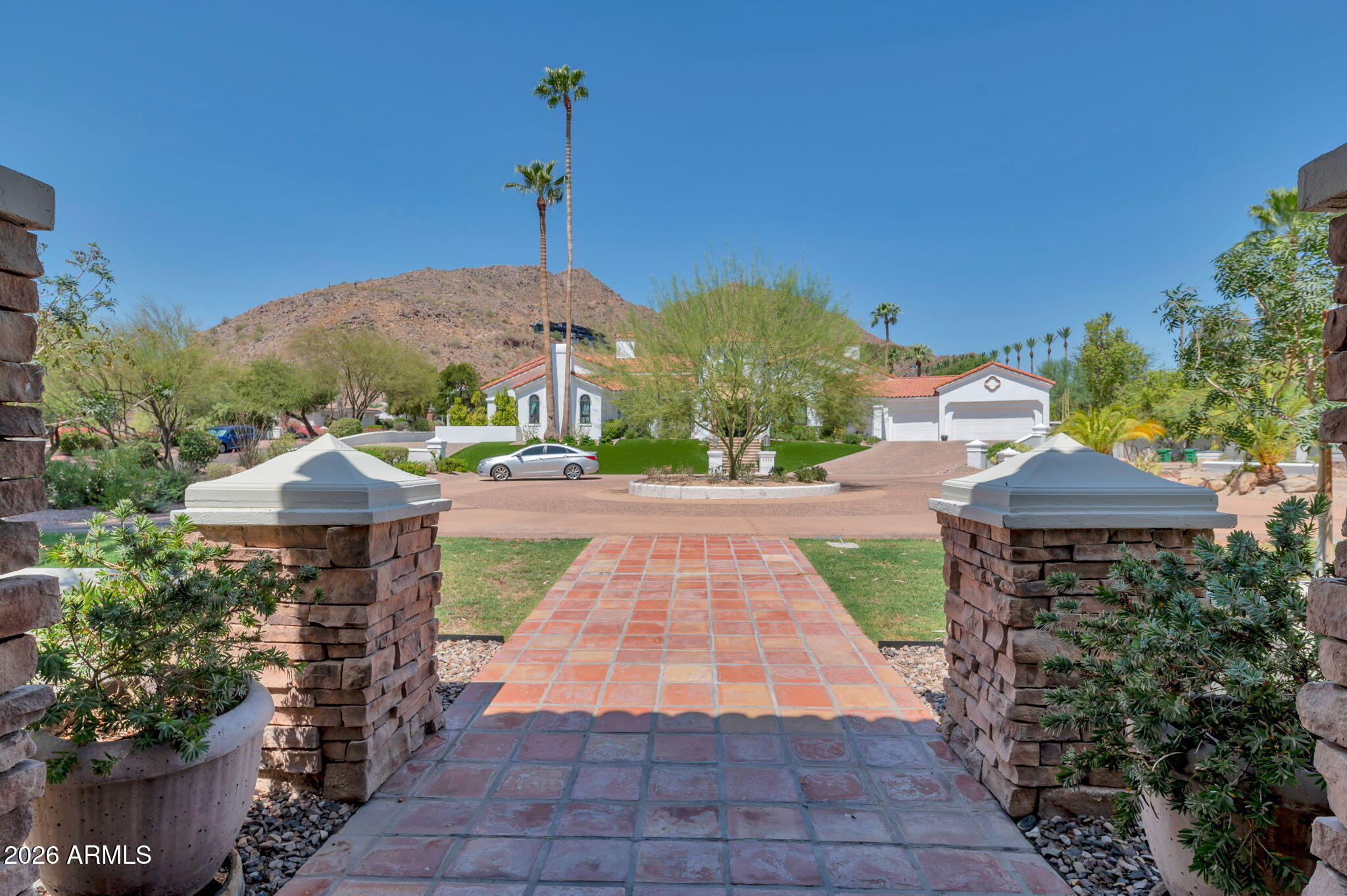 PHOENICIAN ESTATES - Residential