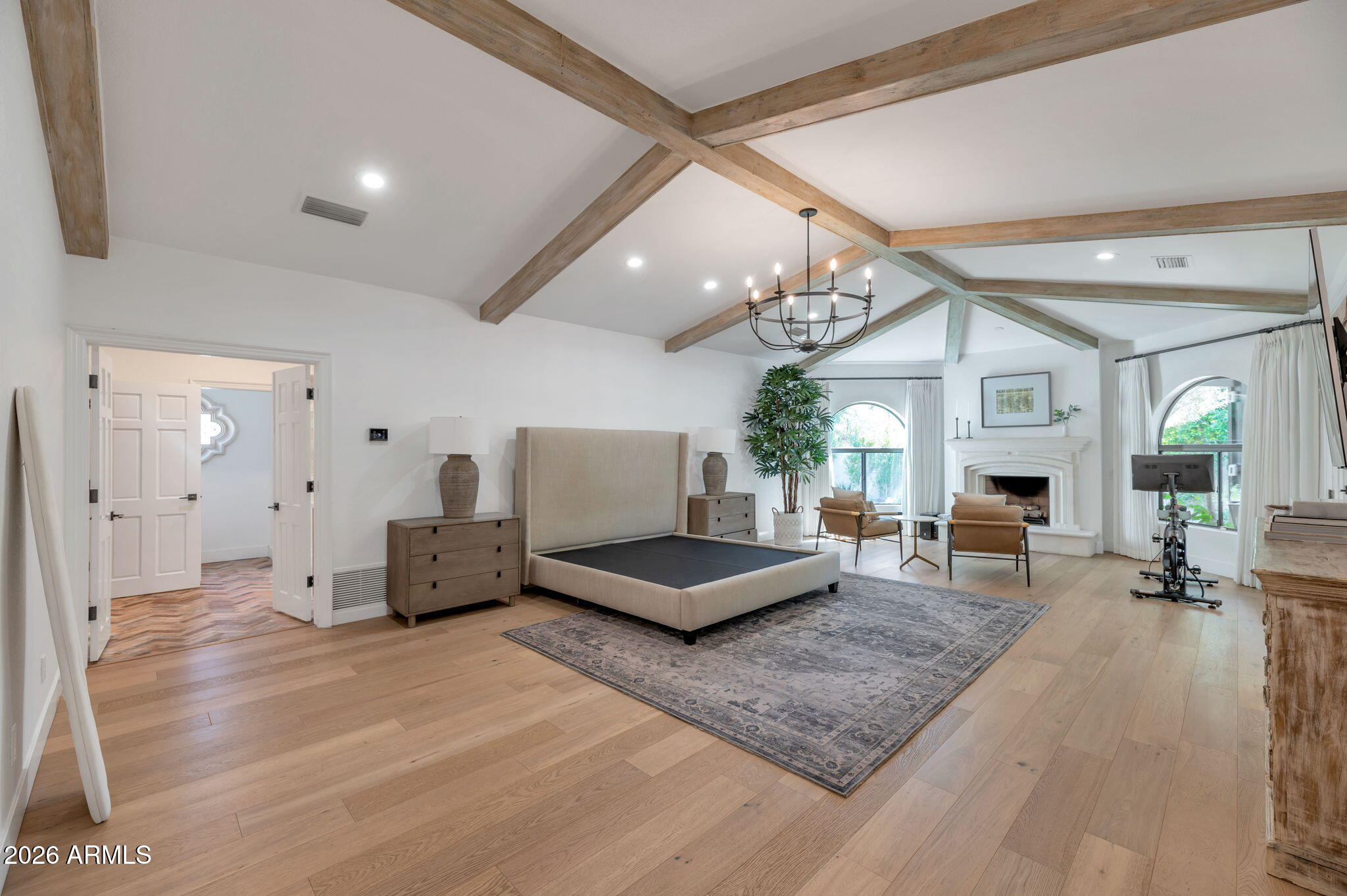 PHOENICIAN ESTATES - Residential