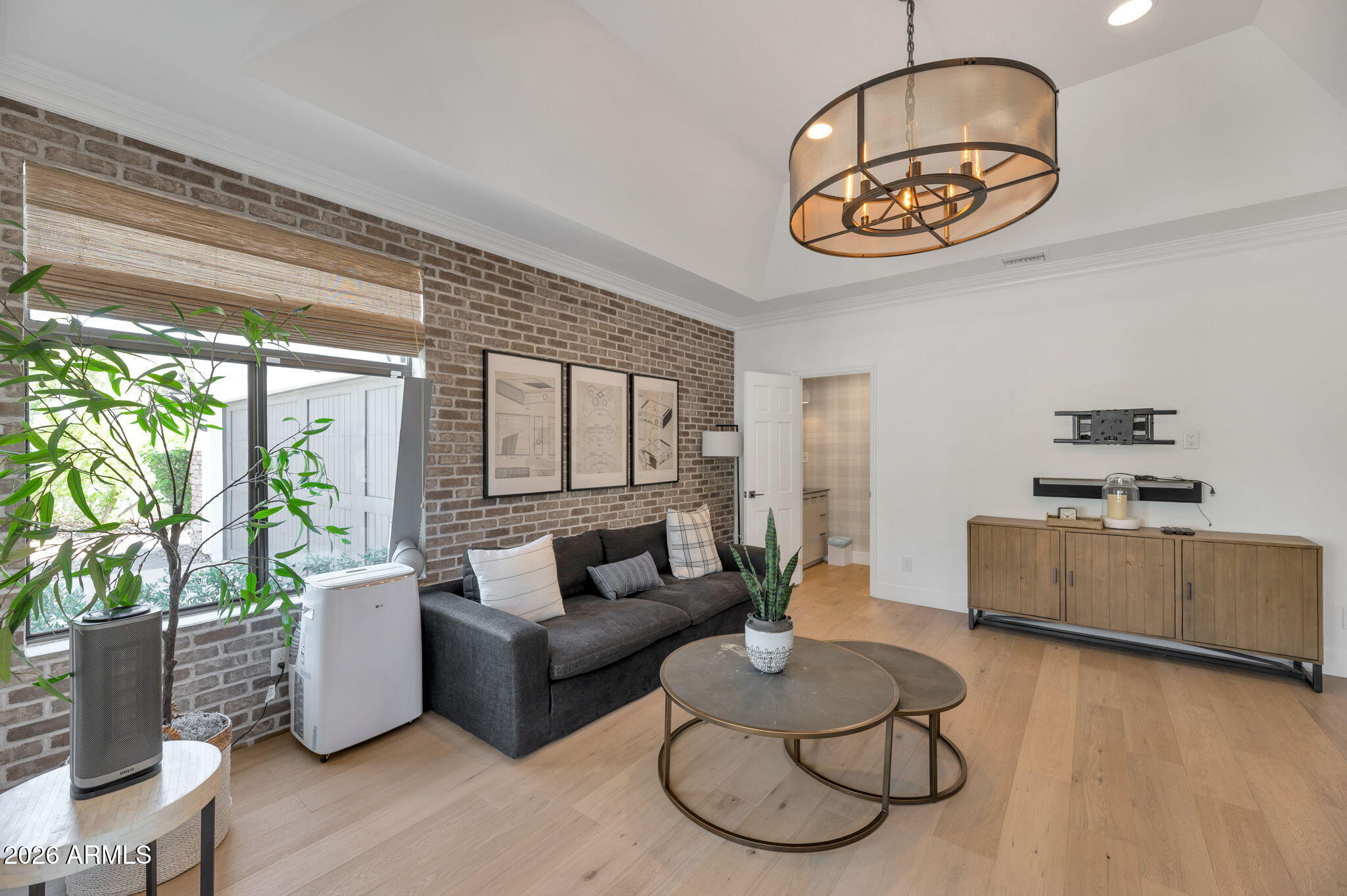 PHOENICIAN ESTATES - Residential