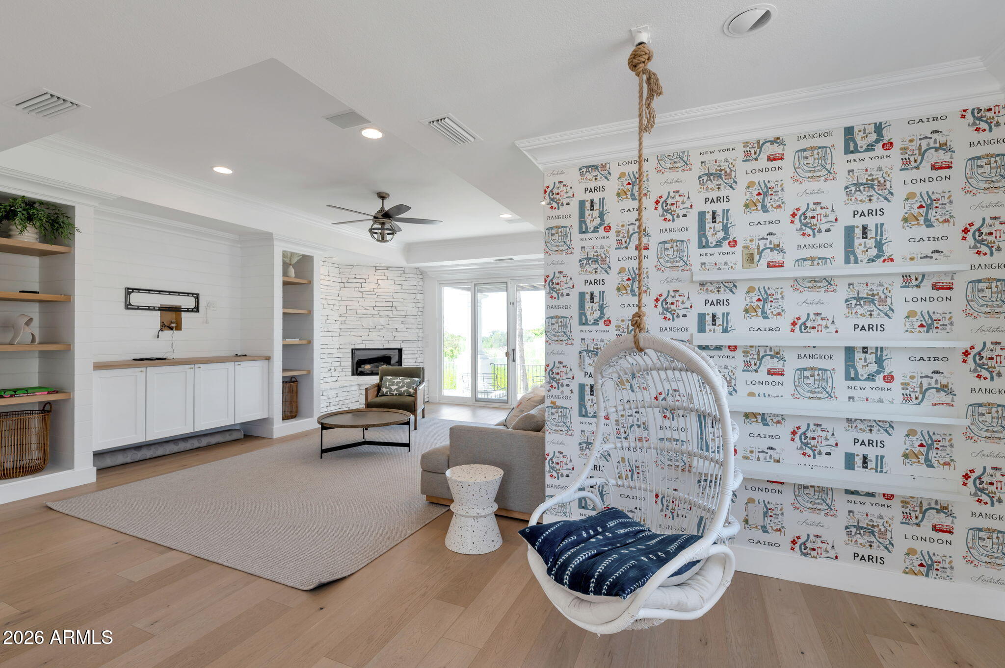 PHOENICIAN ESTATES - Residential