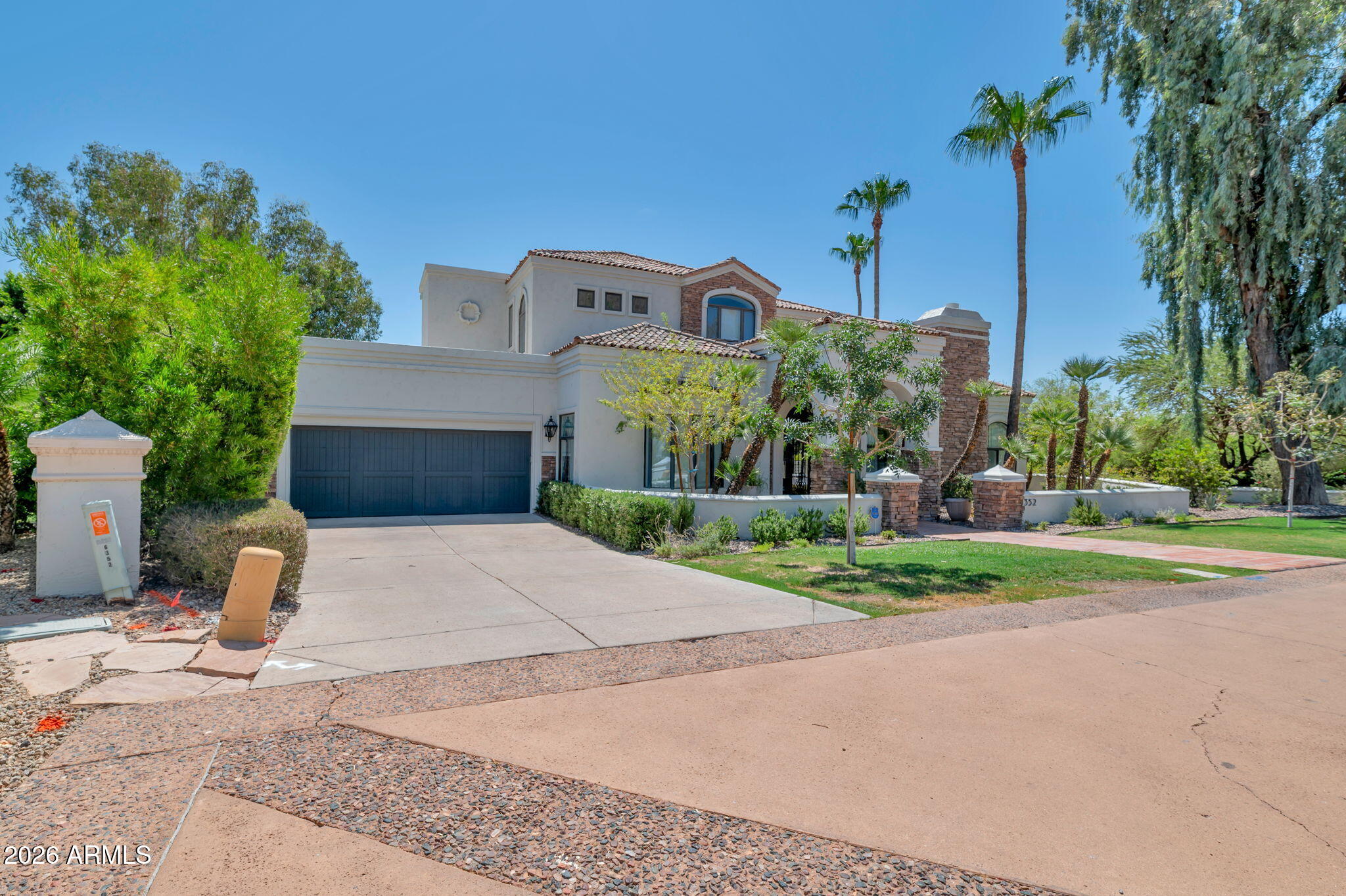 PHOENICIAN ESTATES - Residential