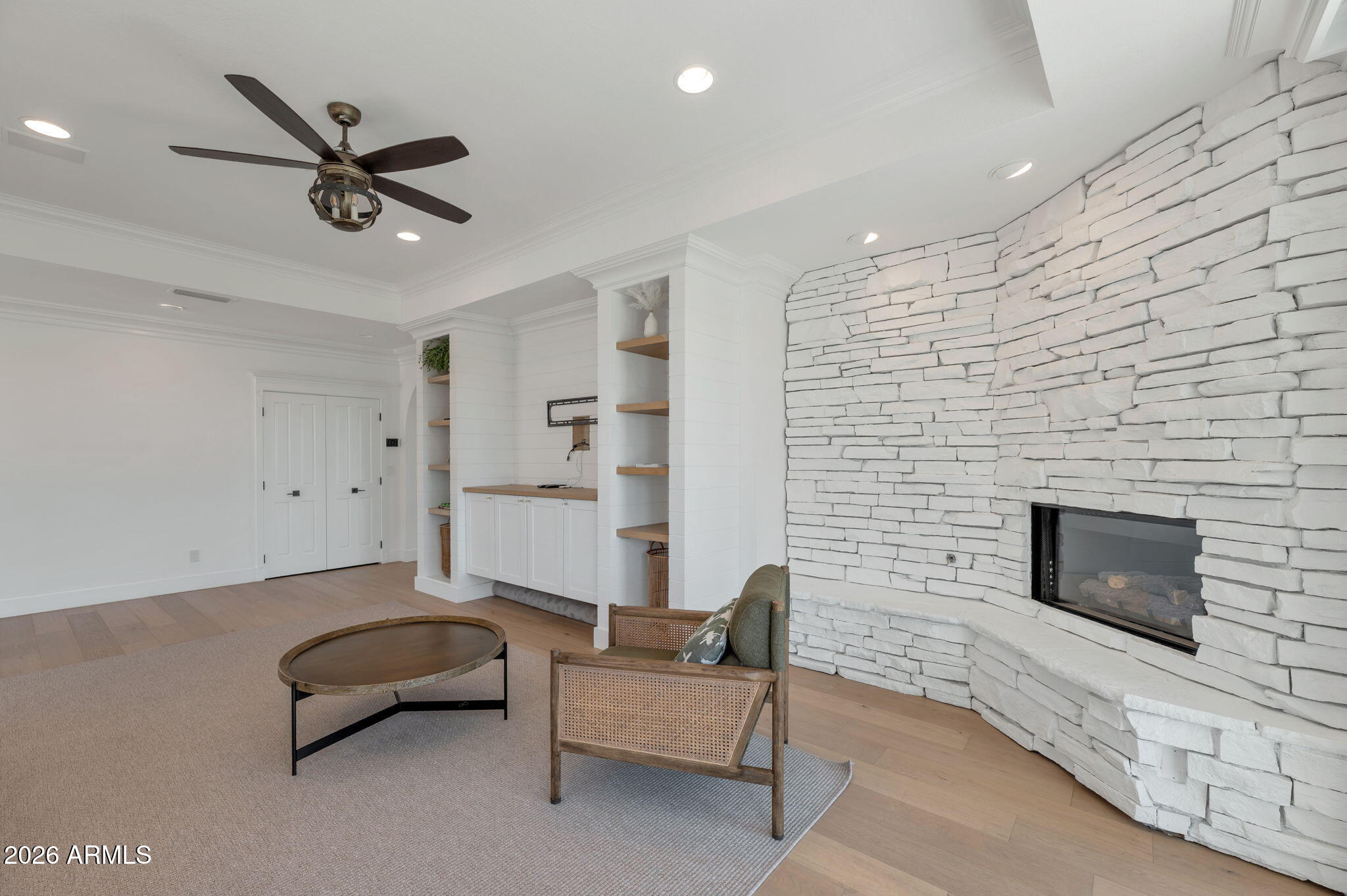 PHOENICIAN ESTATES - Residential