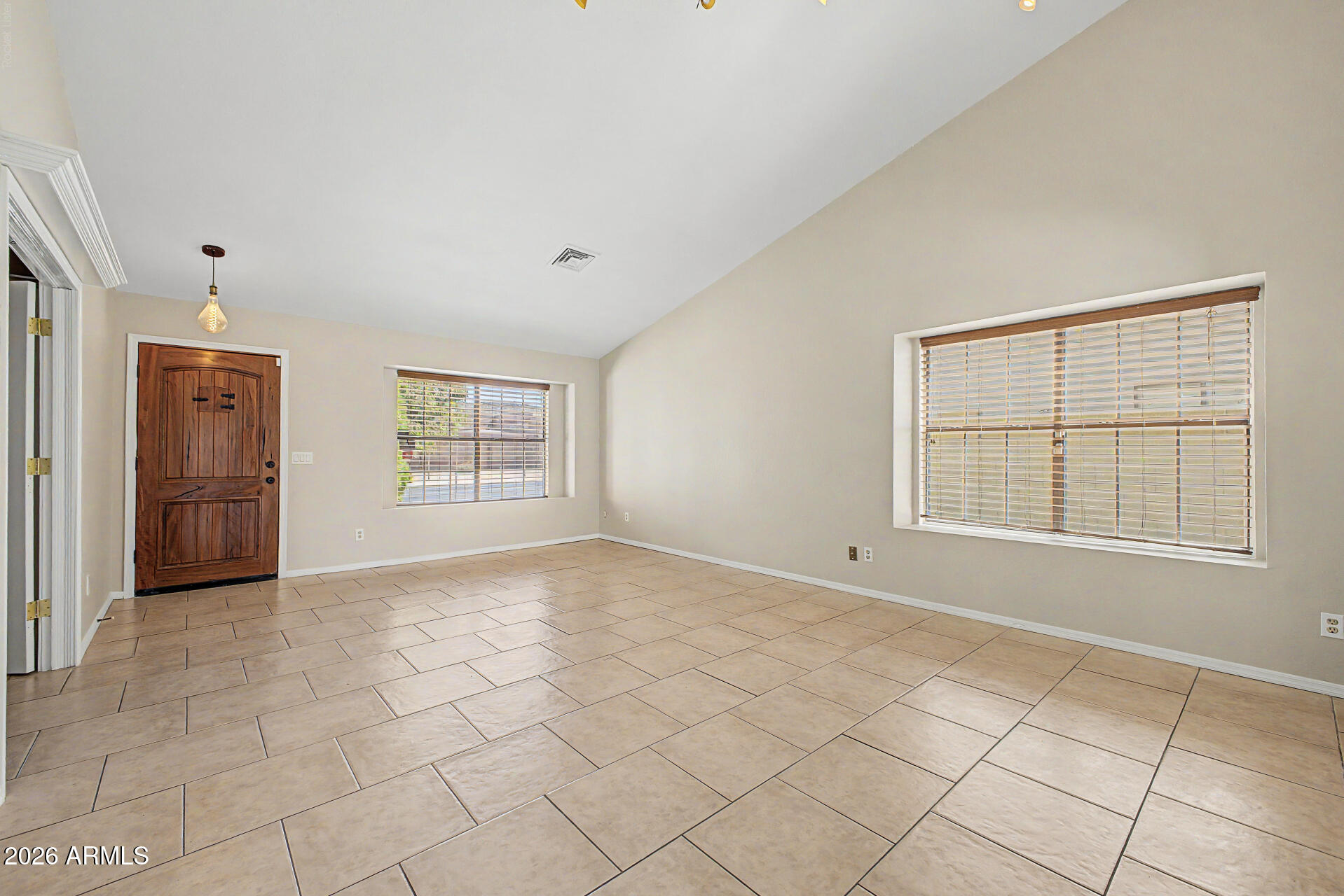 OVERLAND TRAIL 5 - Residential