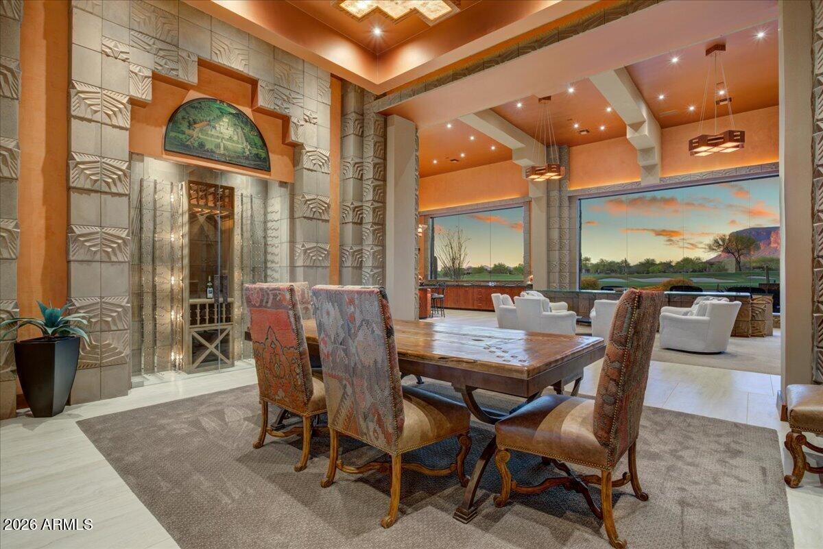 SUPERSTITION MOUNTAIN - Residential