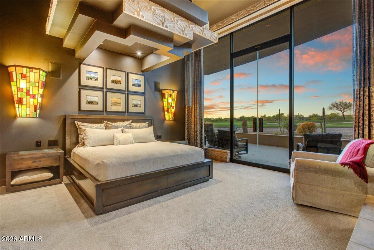 SUPERSTITION MOUNTAIN - Residential