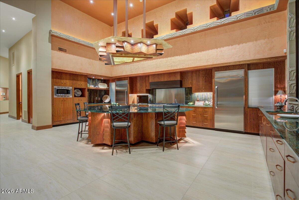 SUPERSTITION MOUNTAIN - Residential