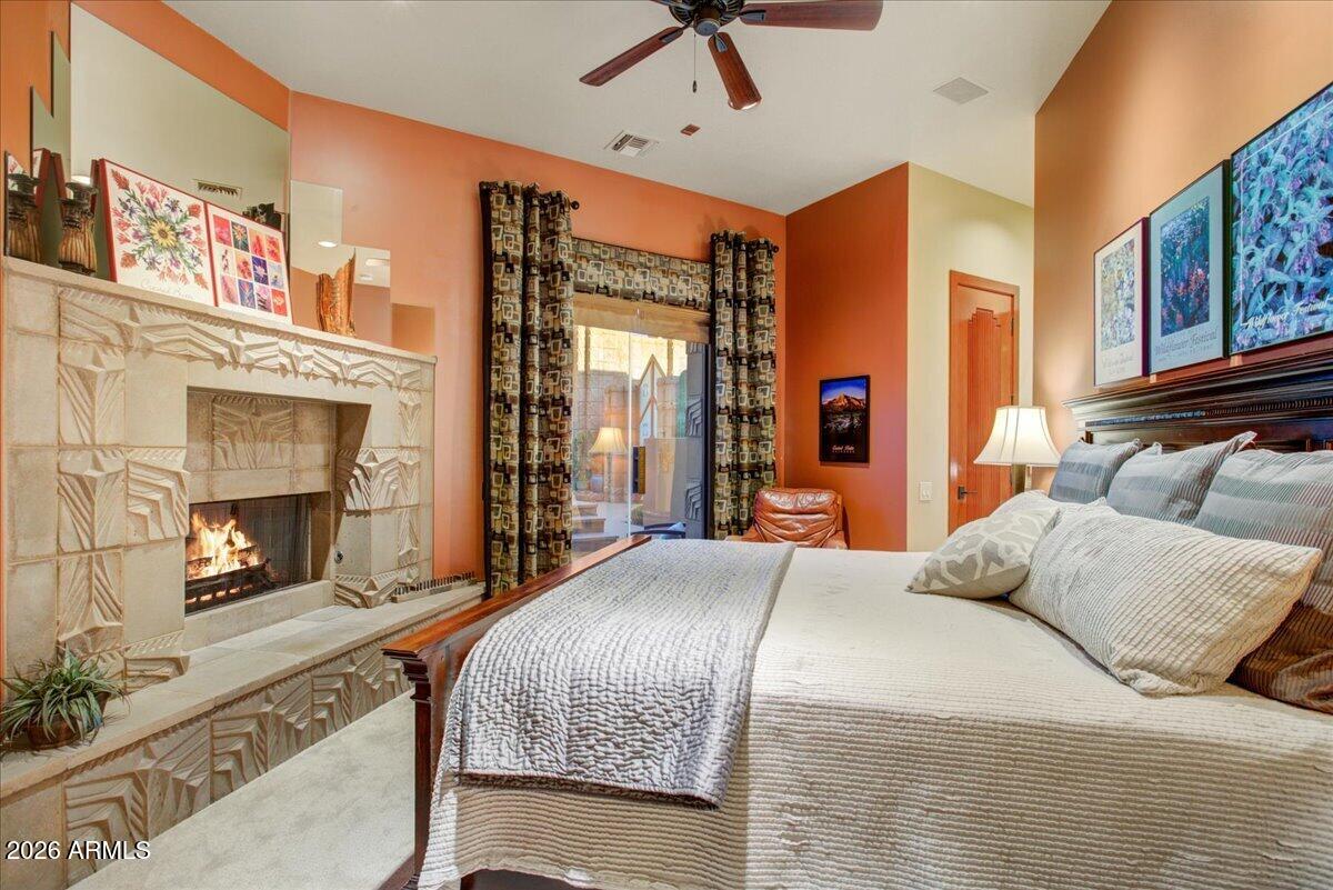 SUPERSTITION MOUNTAIN - Residential