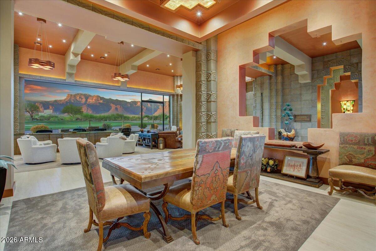 SUPERSTITION MOUNTAIN - Residential