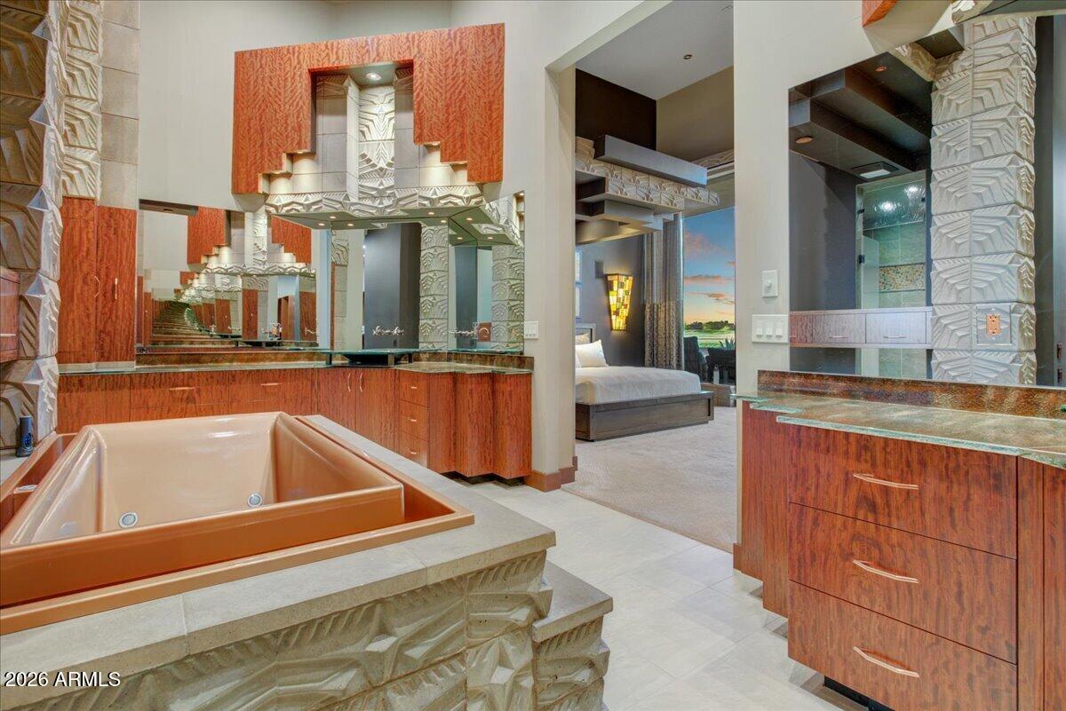 SUPERSTITION MOUNTAIN - Residential