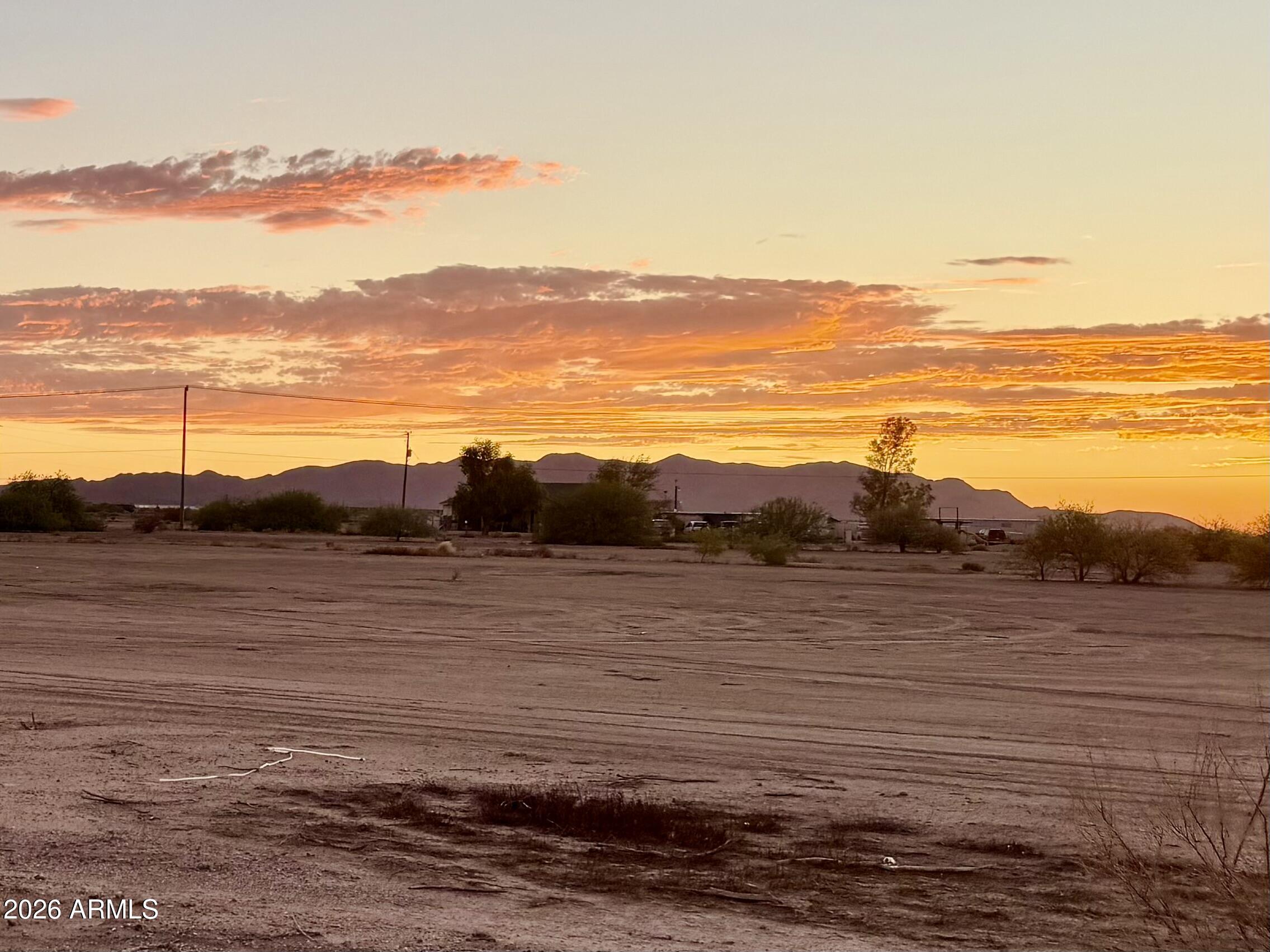 TOLTEC/ARIZONA VALLEY UNIT ONE - Land