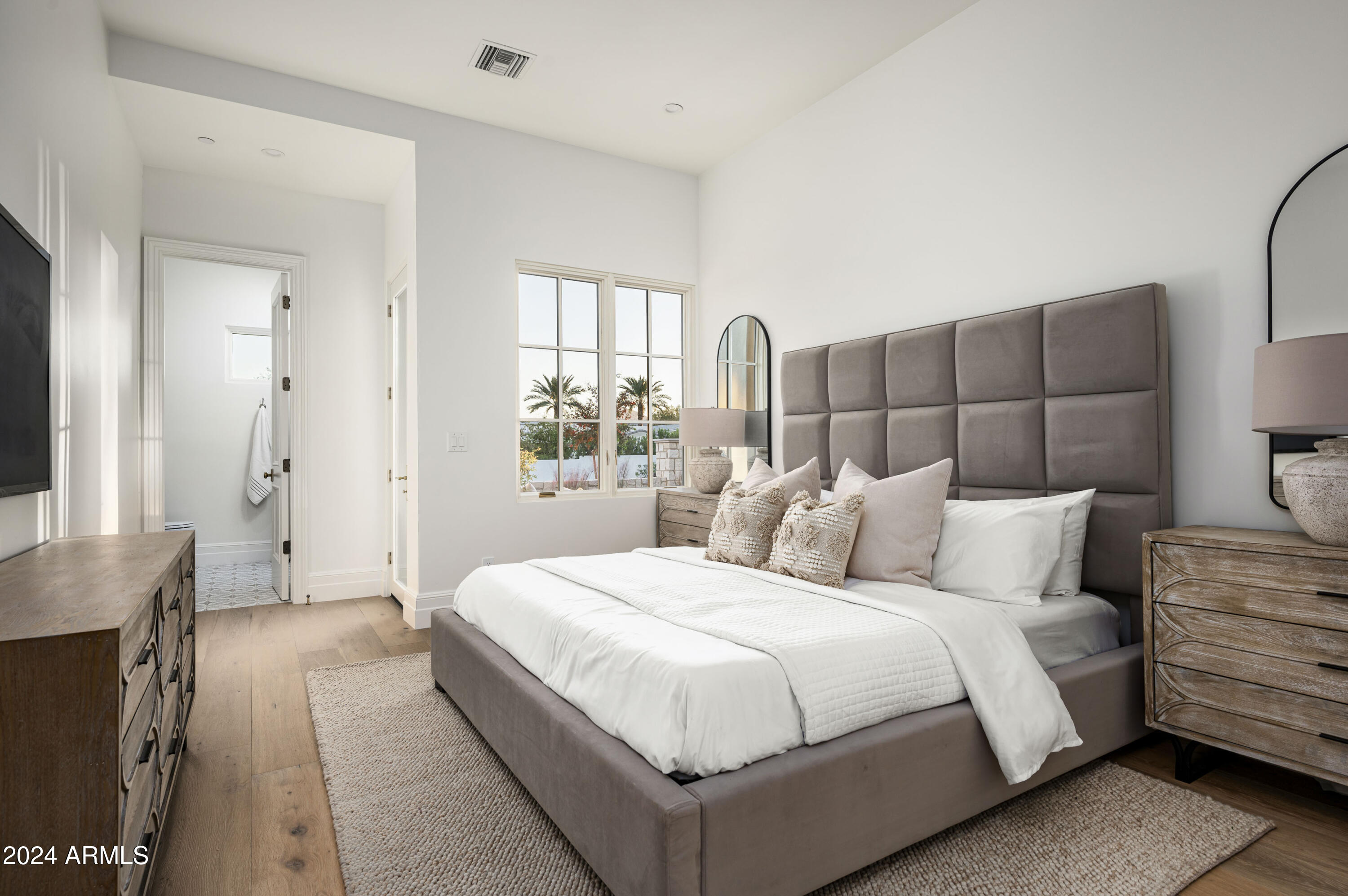 RANCHO SUNNY VALE - Residential