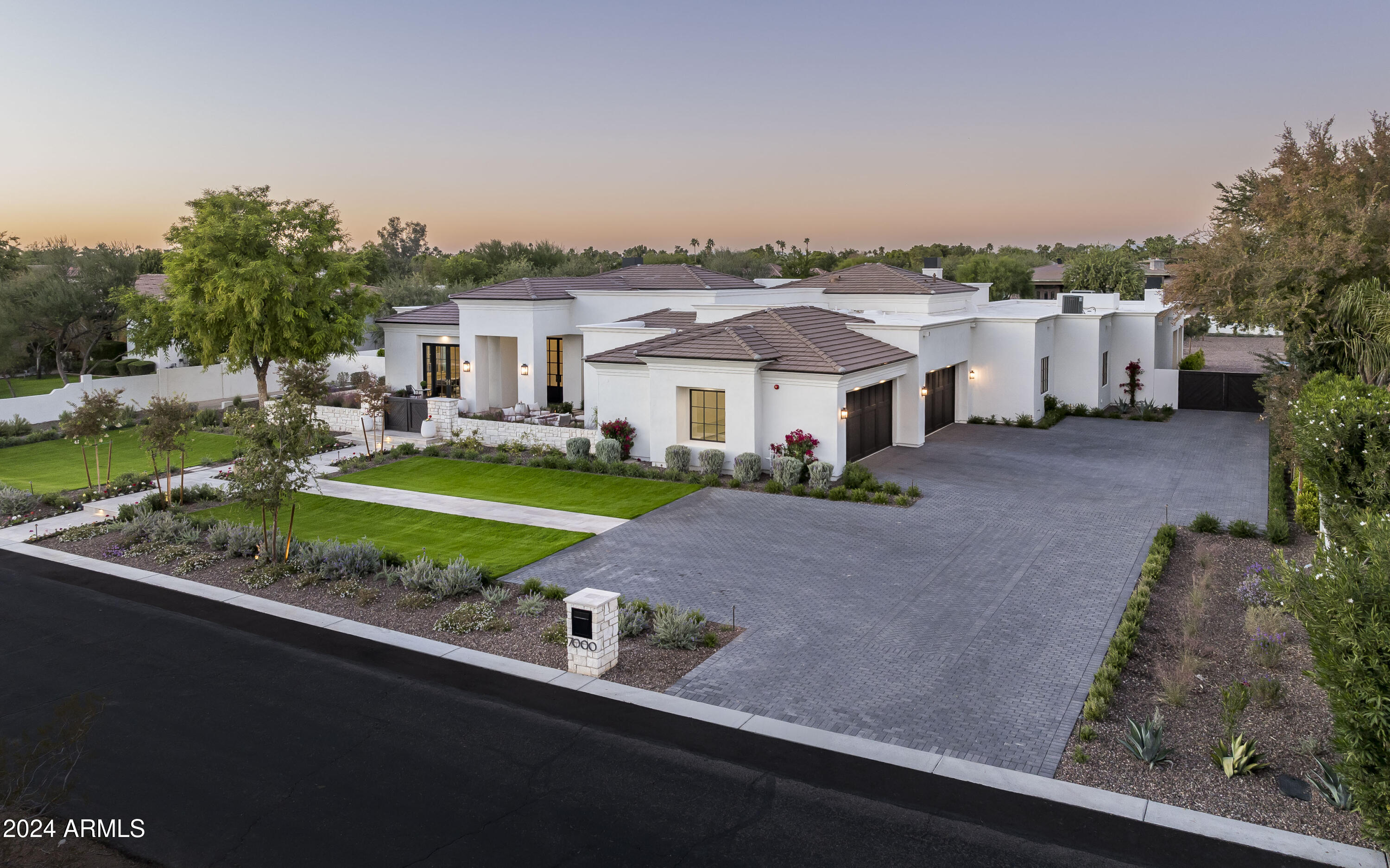 RANCHO SUNNY VALE - Residential