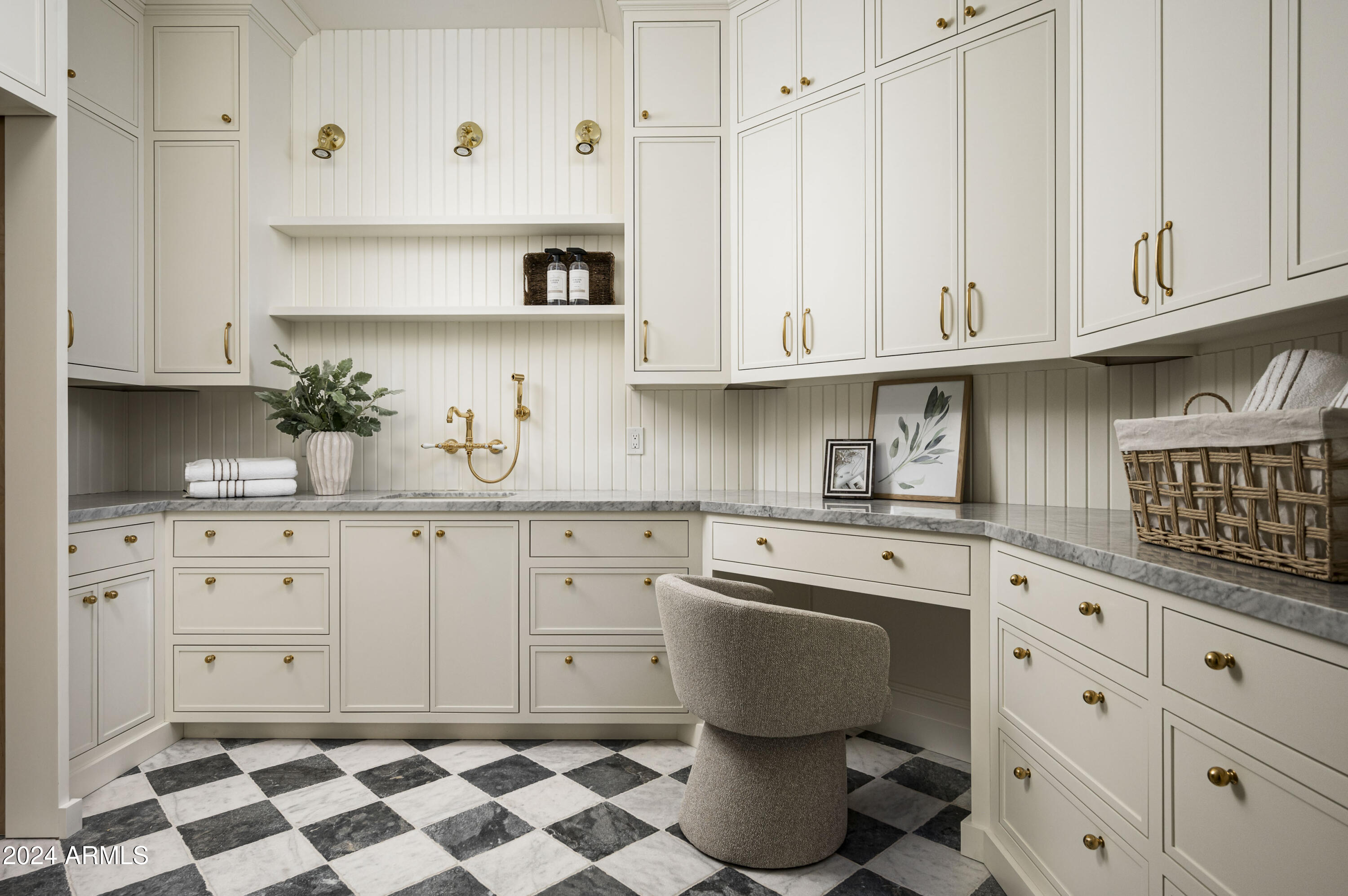 RANCHO SUNNY VALE - Residential