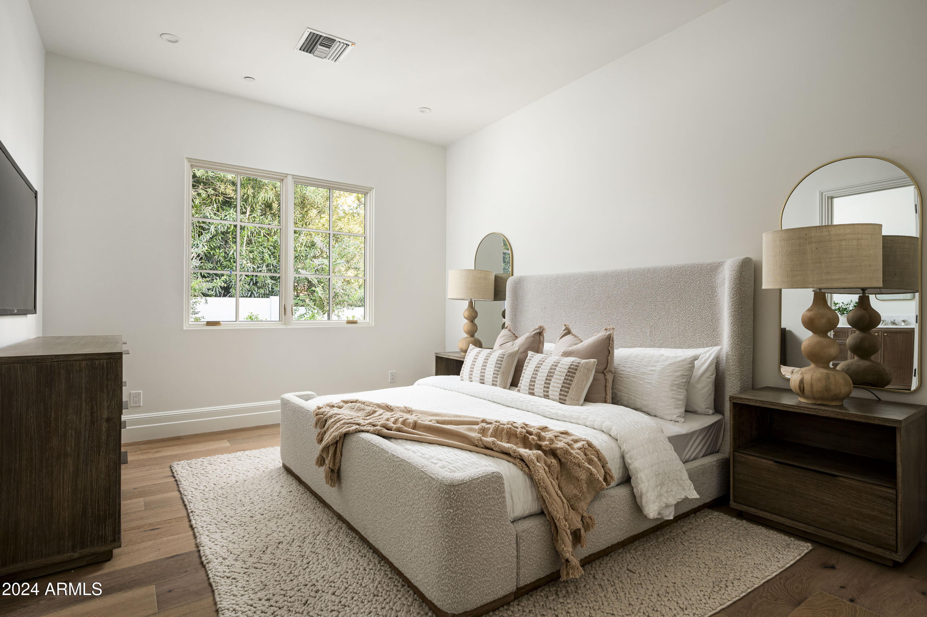 RANCHO SUNNY VALE - Residential