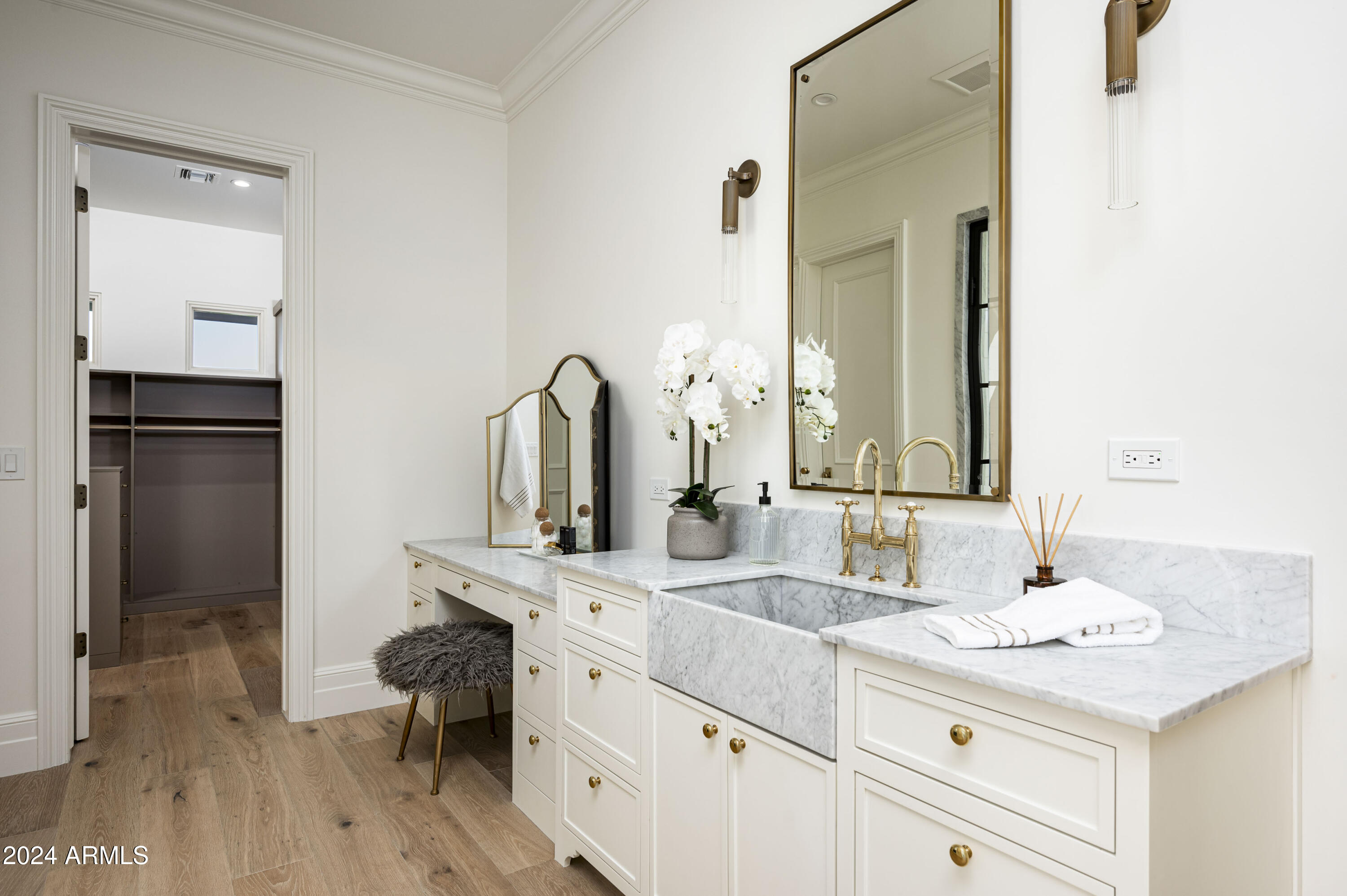 RANCHO SUNNY VALE - Residential