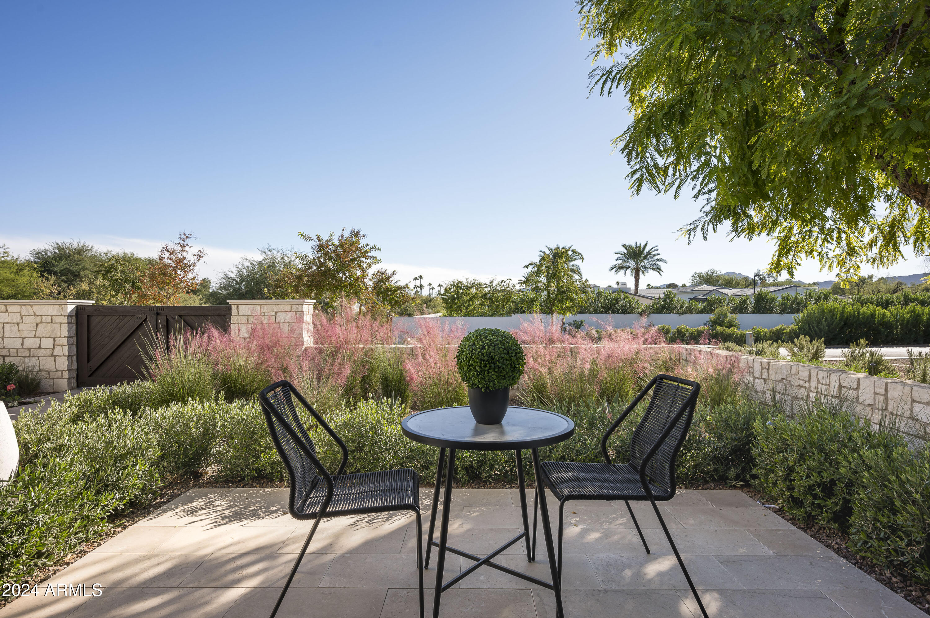 RANCHO SUNNY VALE - Residential
