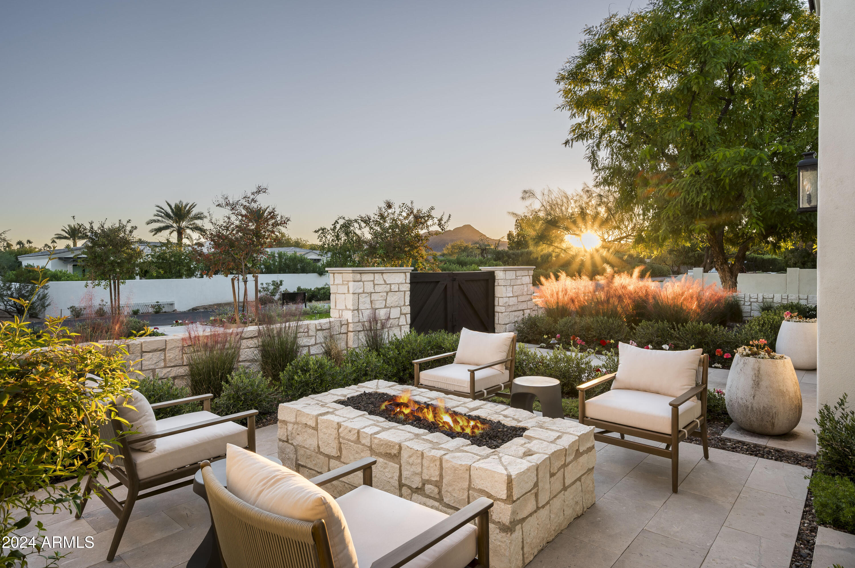 RANCHO SUNNY VALE - Residential