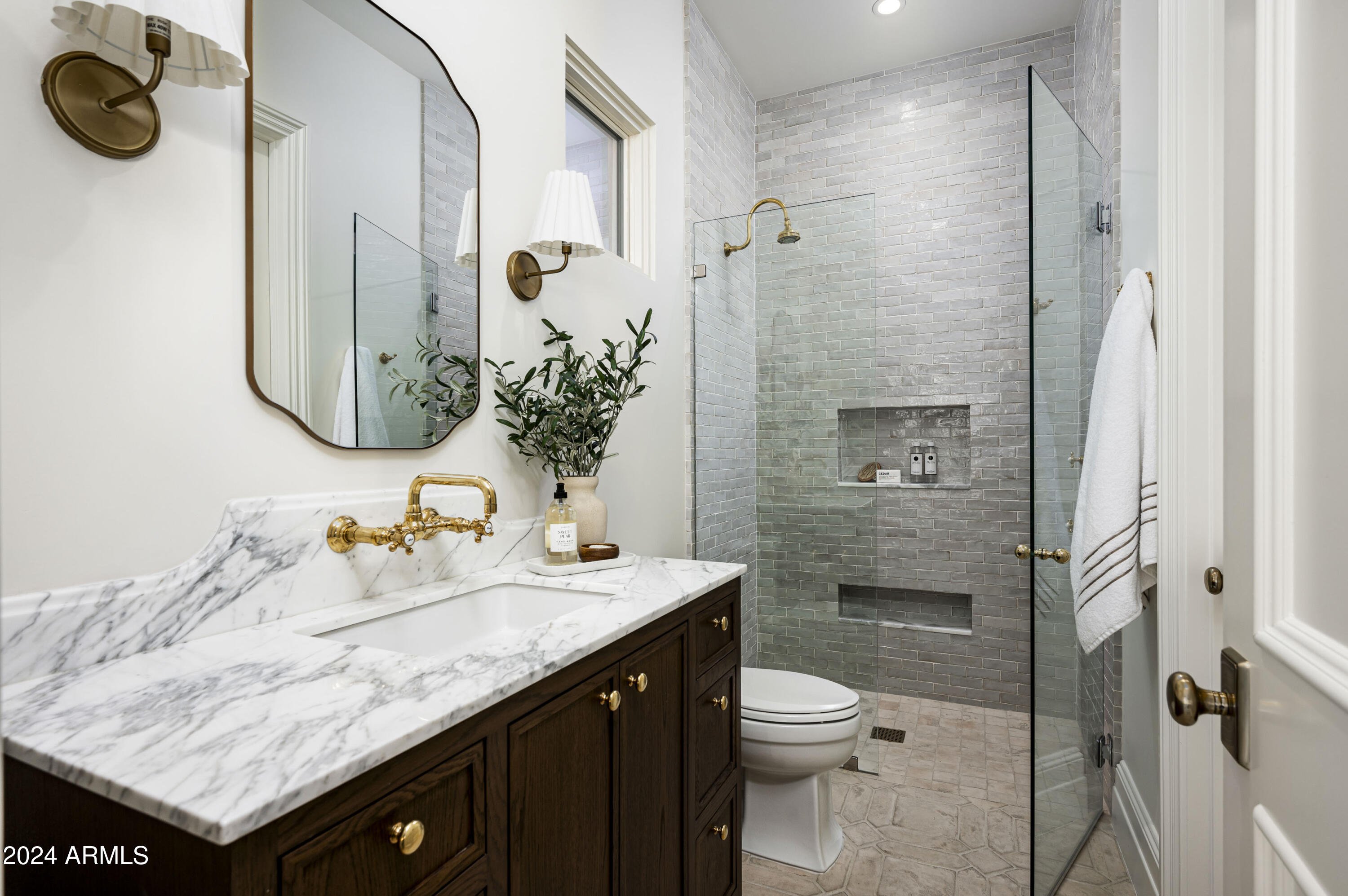 RANCHO SUNNY VALE - Residential