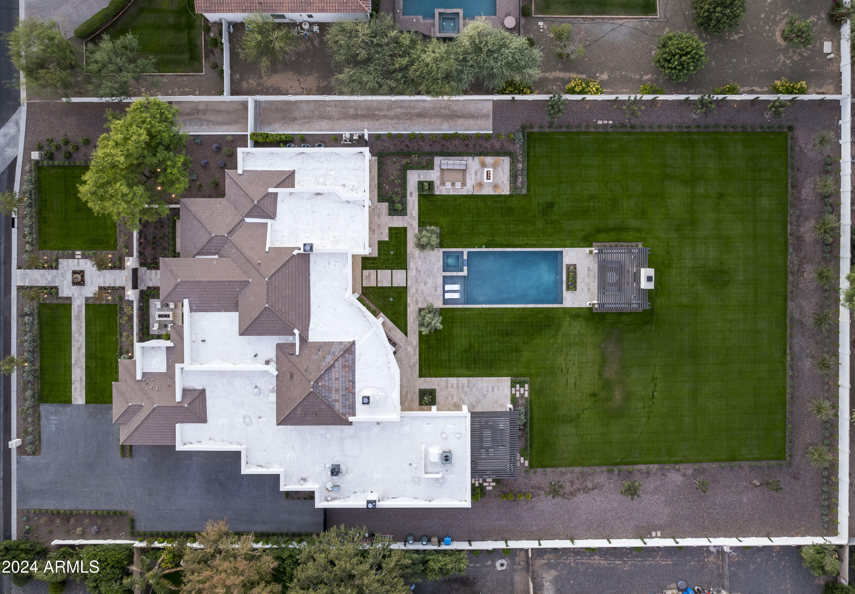 RANCHO SUNNY VALE - Residential