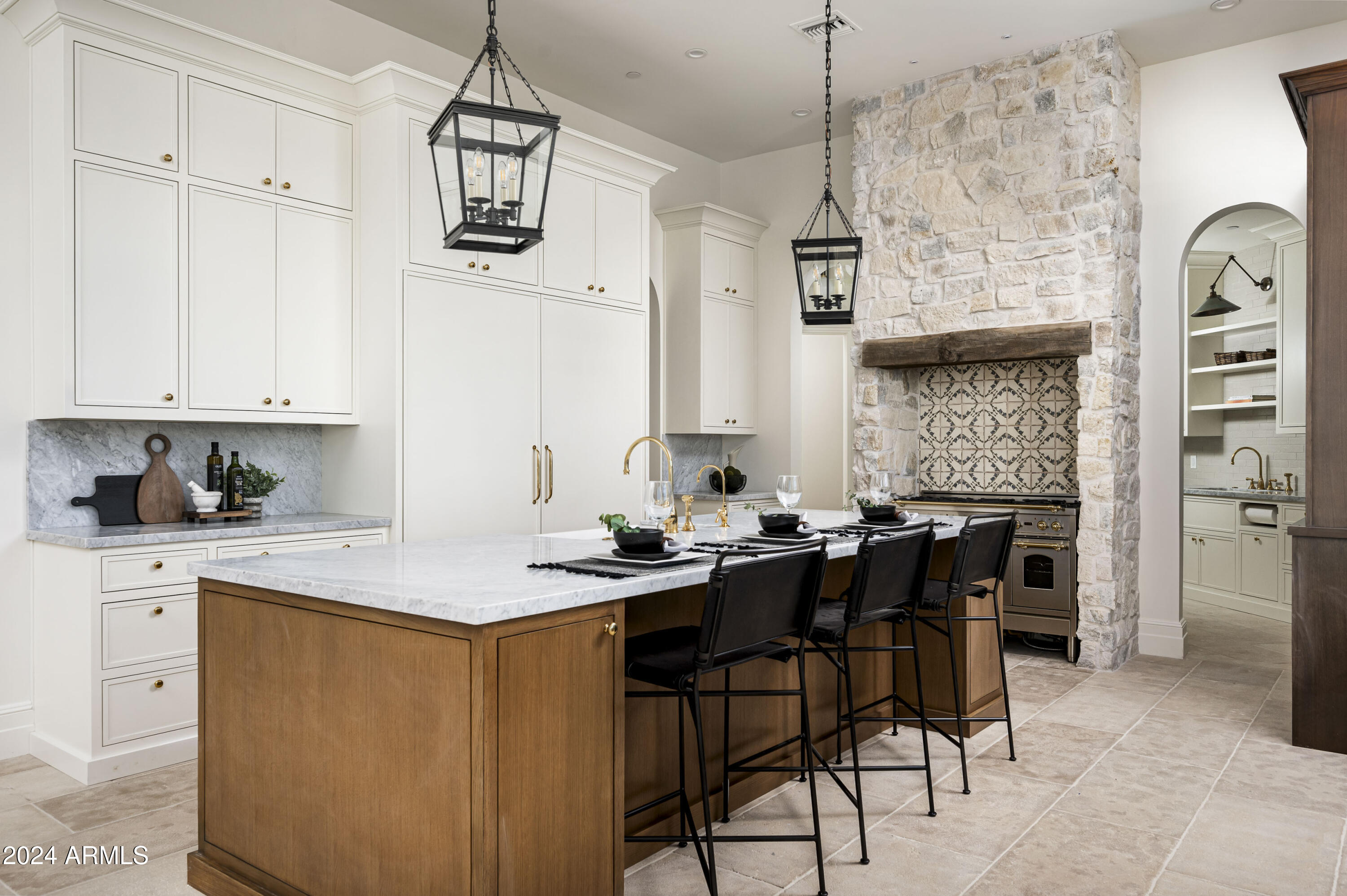RANCHO SUNNY VALE - Residential