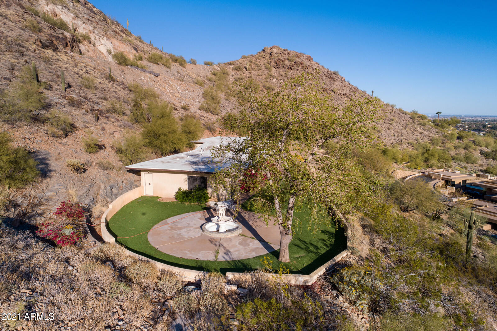 Paradise Valley Hillside - Residential