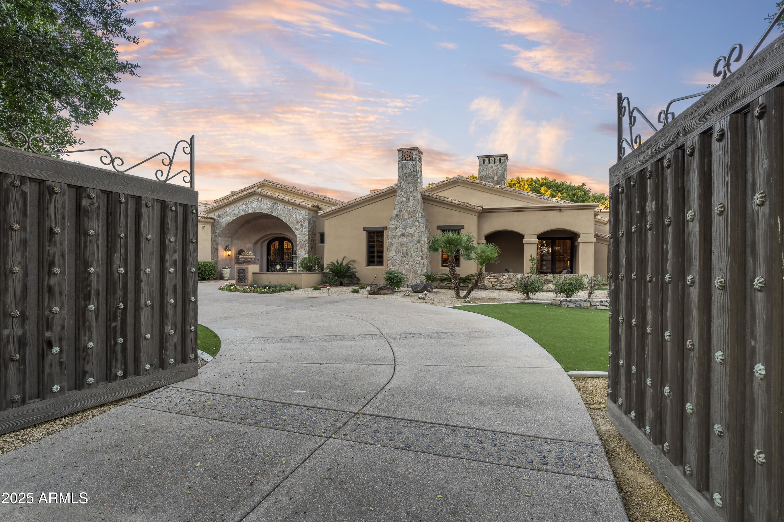 CAMELBACK LANDS - Residential