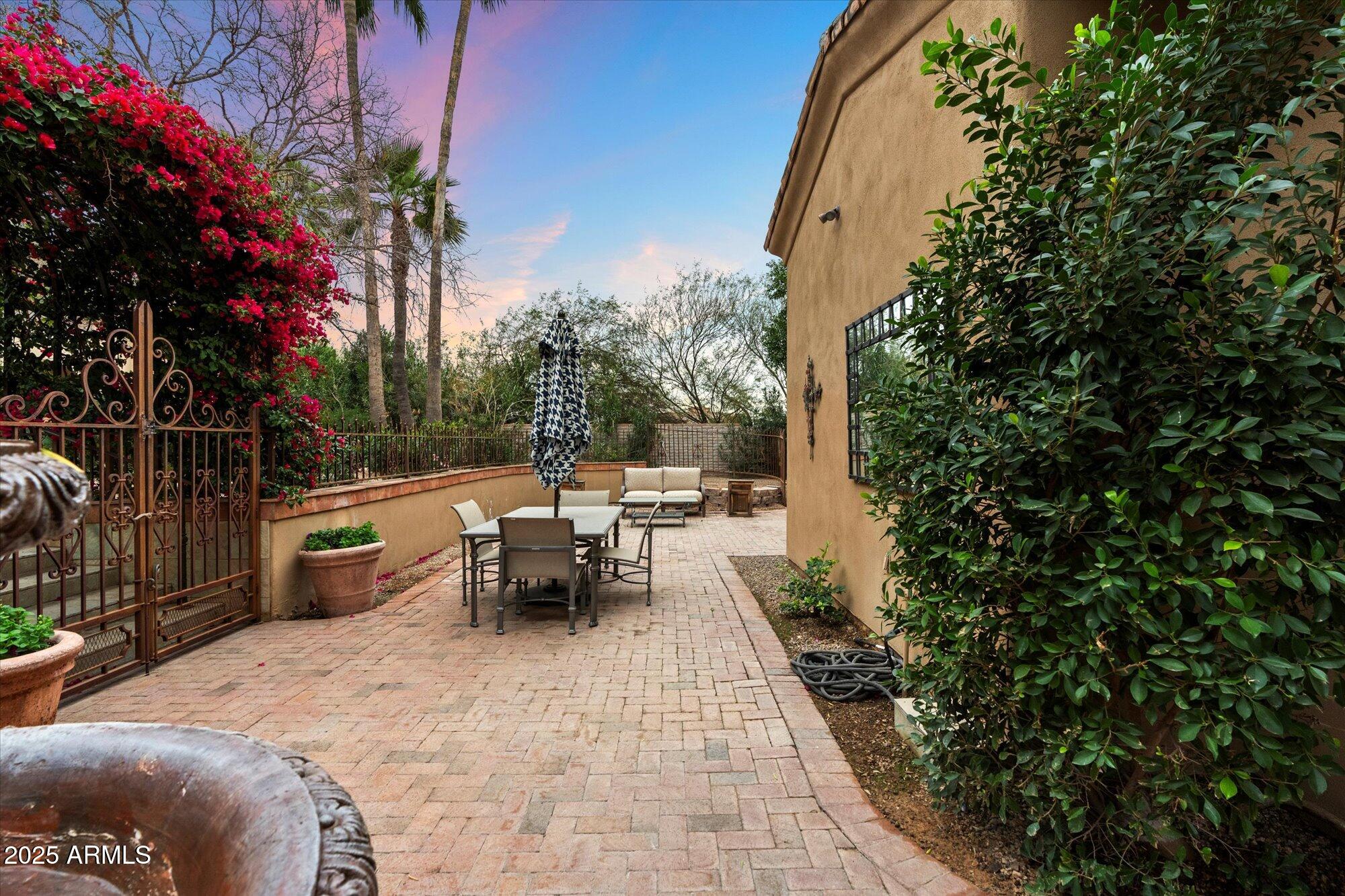 CAMELBACK LANDS - Residential