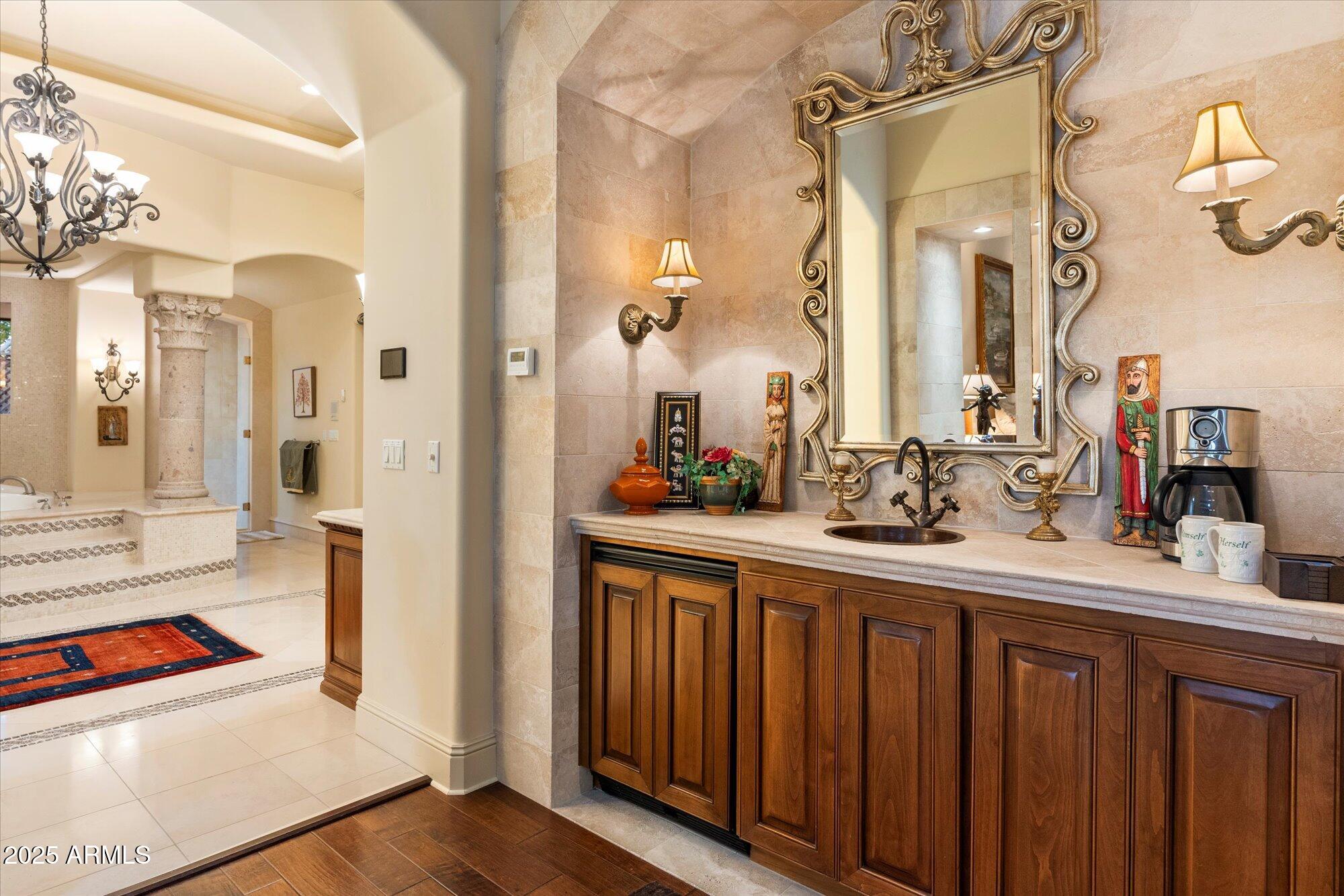 CAMELBACK LANDS - Residential