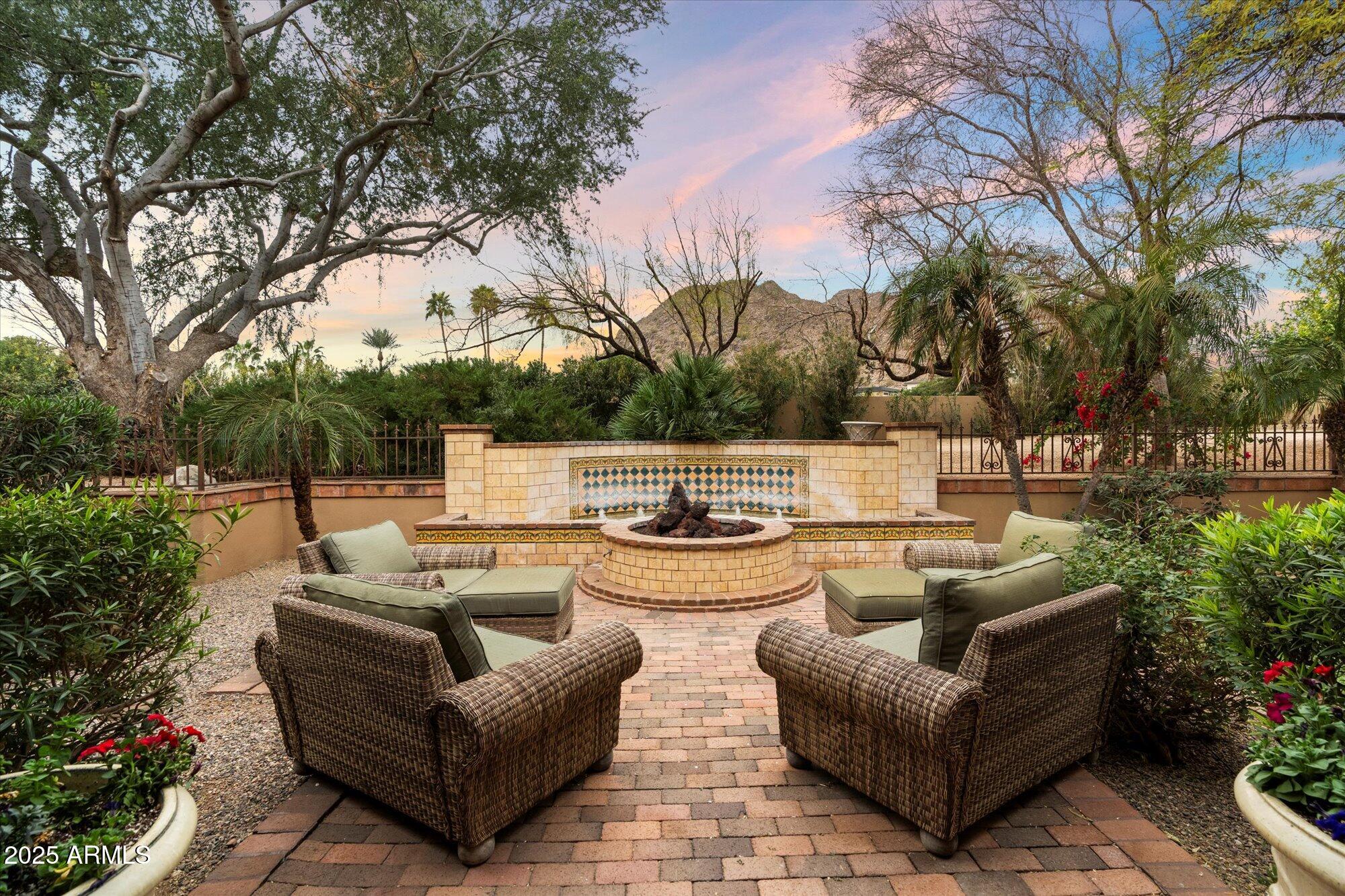 CAMELBACK LANDS - Residential