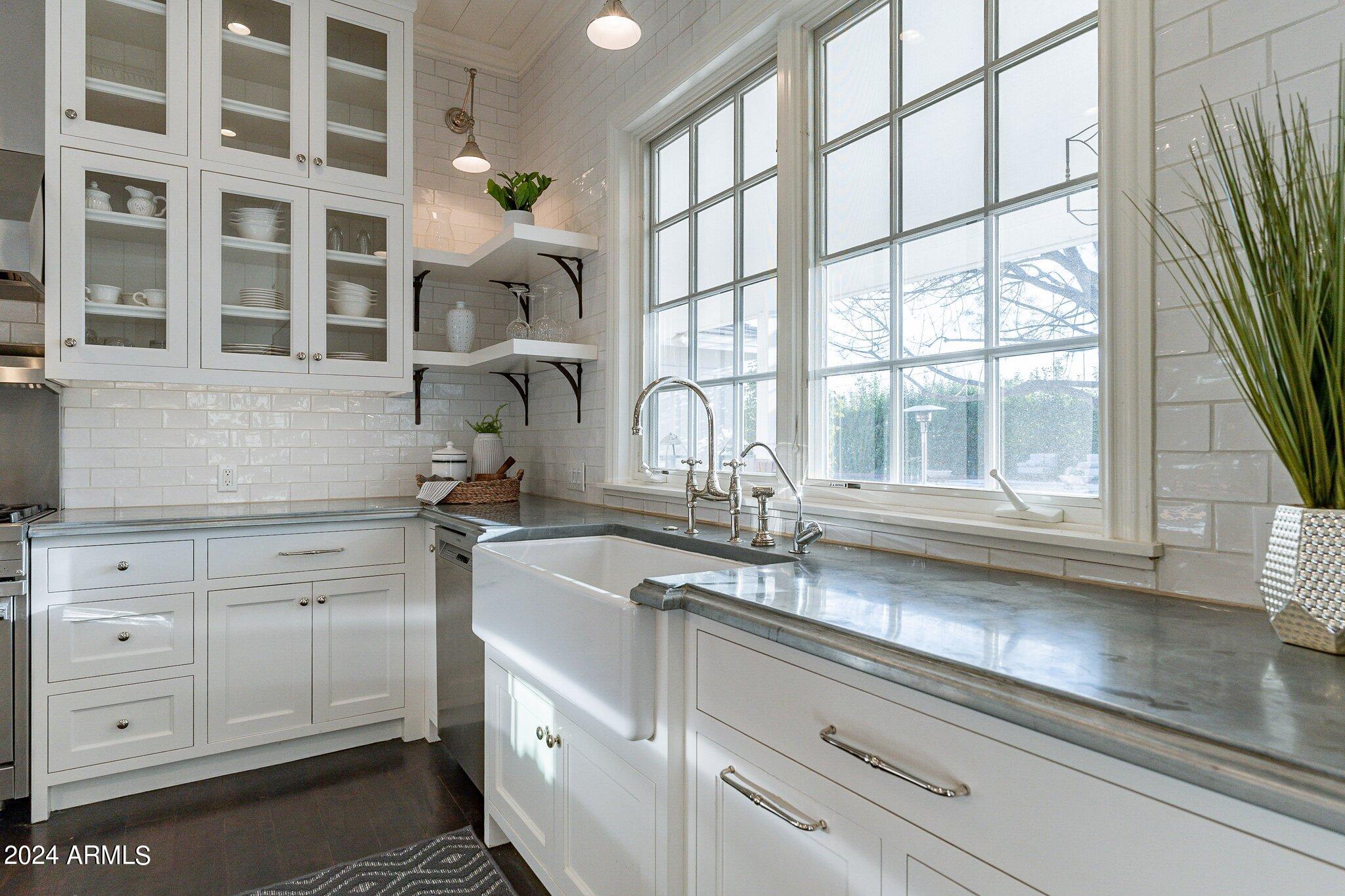 LAFAYETTE VILLA - Residential