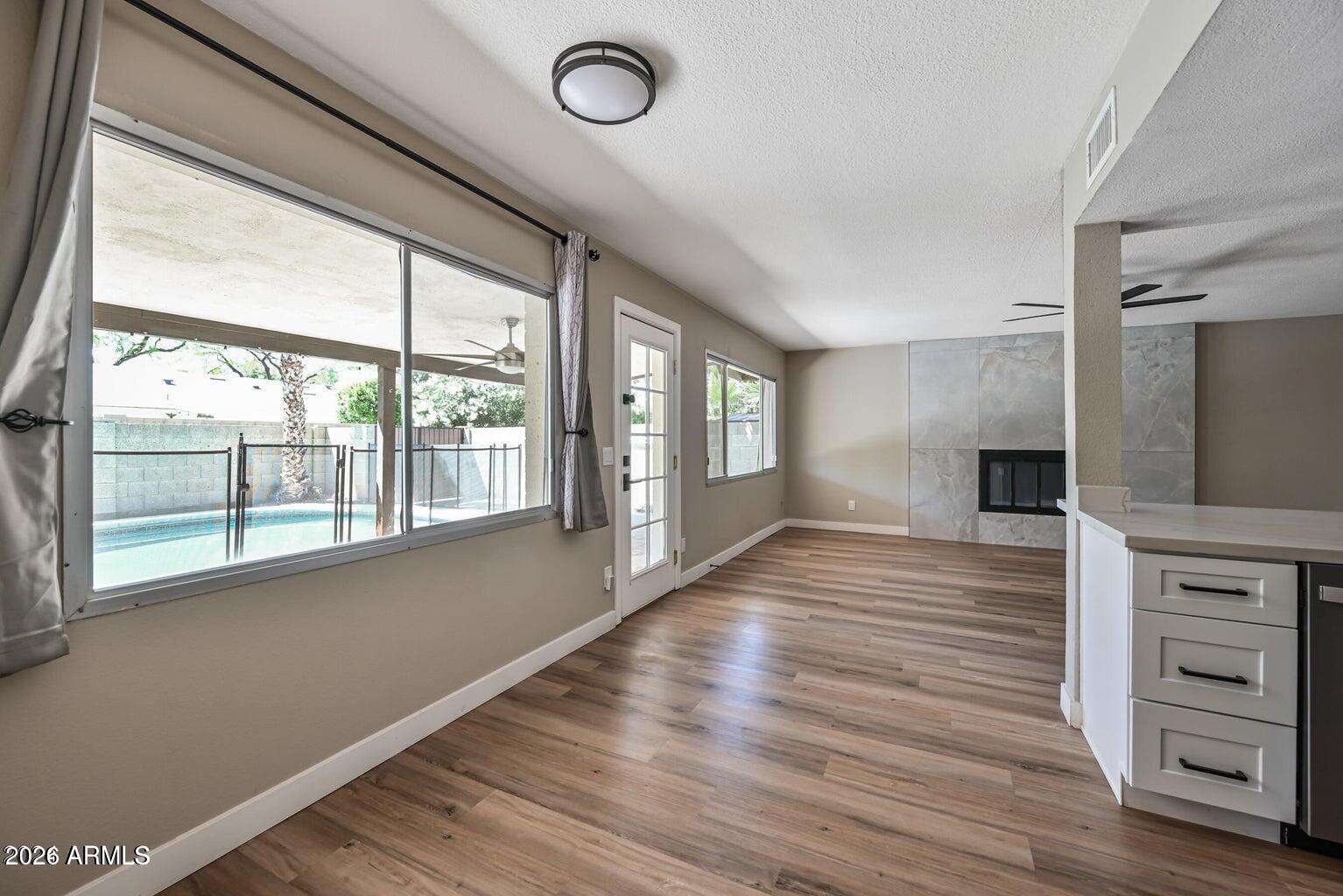 TEMPE ROYAL PALMS UNIT 13 - Residential Lease