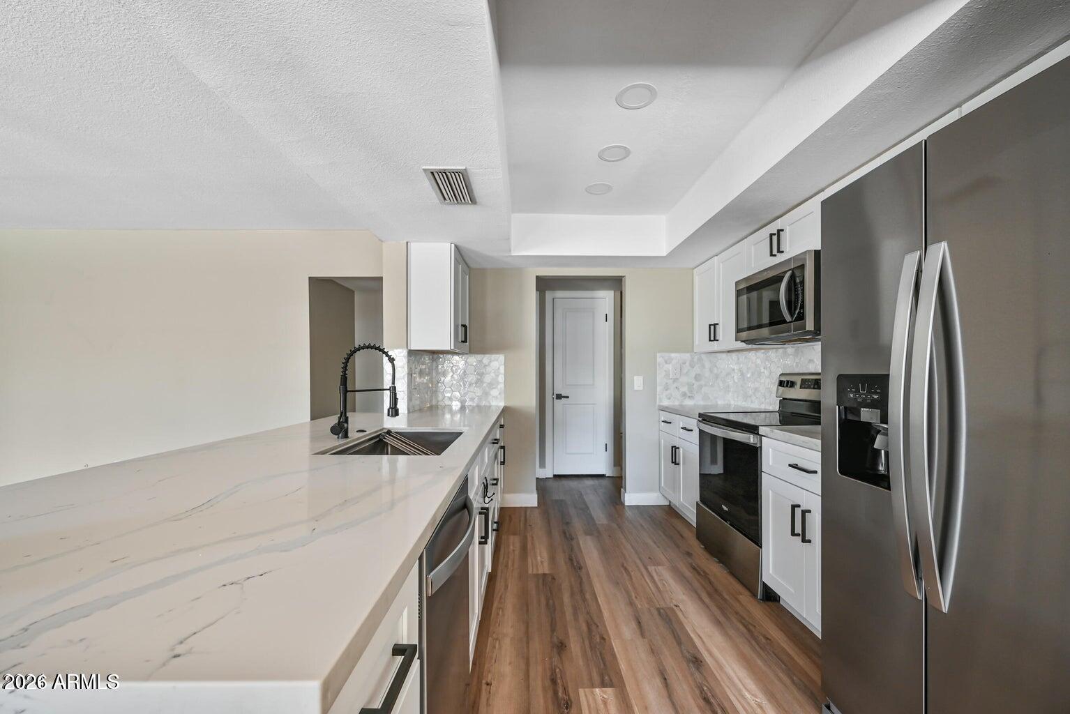 TEMPE ROYAL PALMS UNIT 13 - Residential Lease