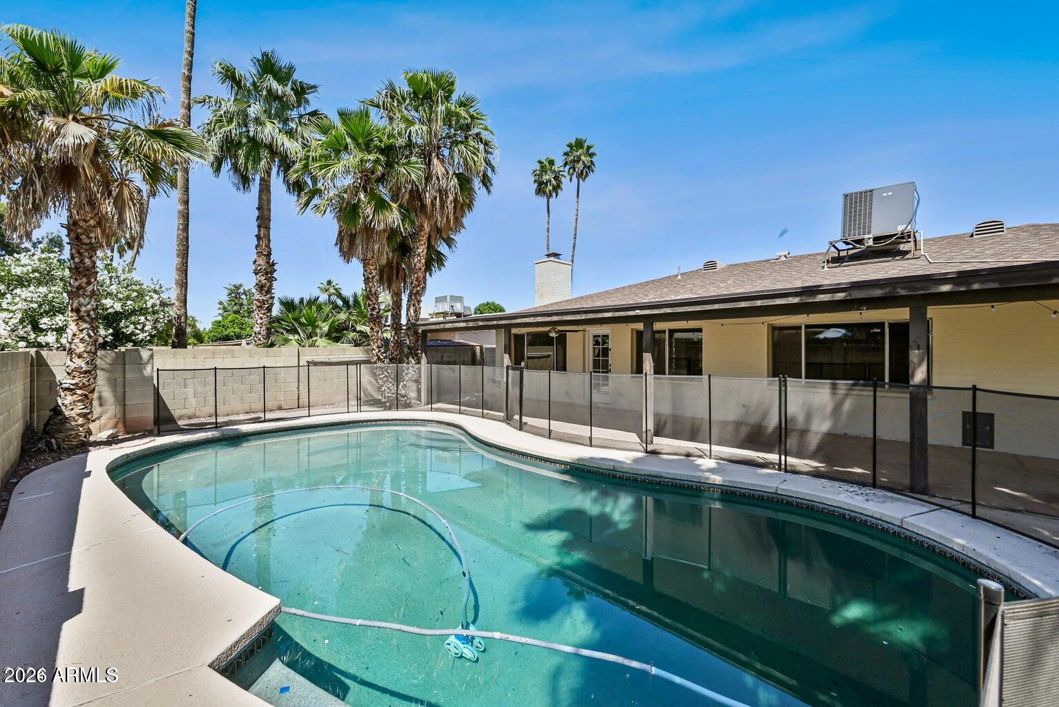 TEMPE ROYAL PALMS UNIT 13 - Residential Lease
