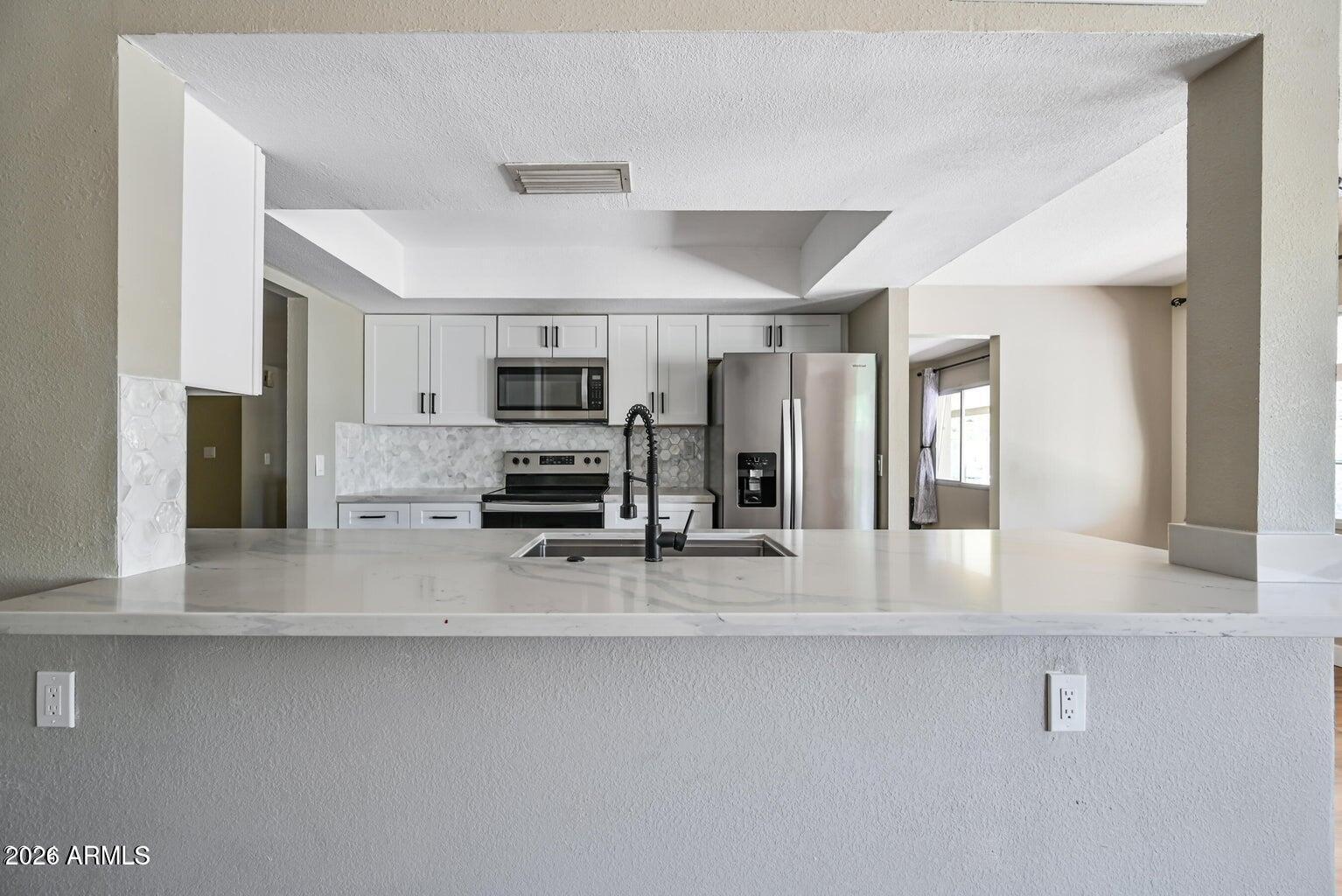 TEMPE ROYAL PALMS UNIT 13 - Residential Lease