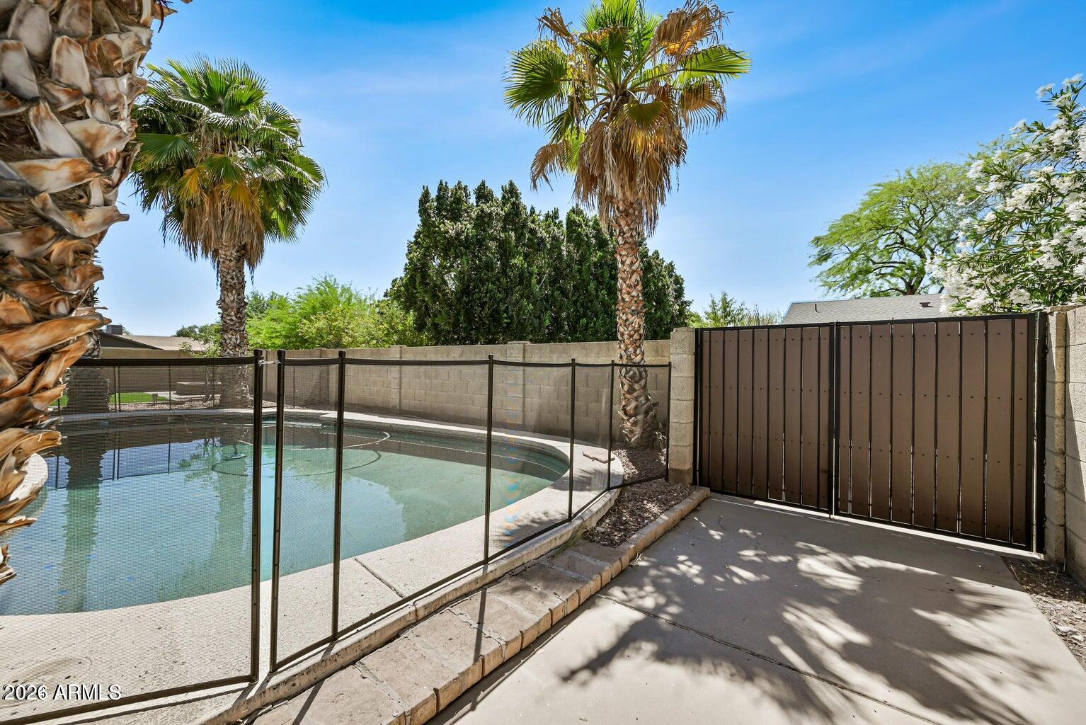 TEMPE ROYAL PALMS UNIT 13 - Residential Lease