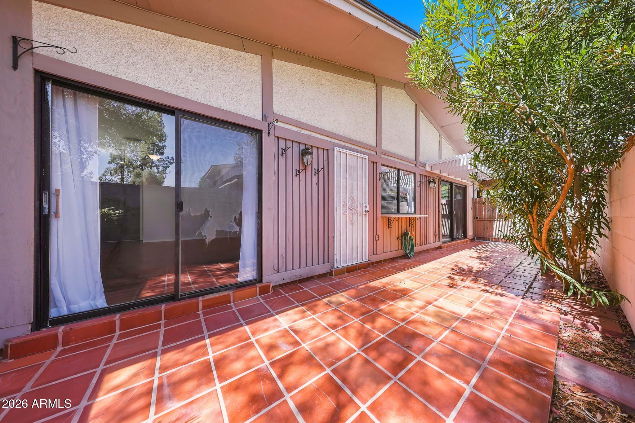 MESA THREE FOUNTAINS - Residential